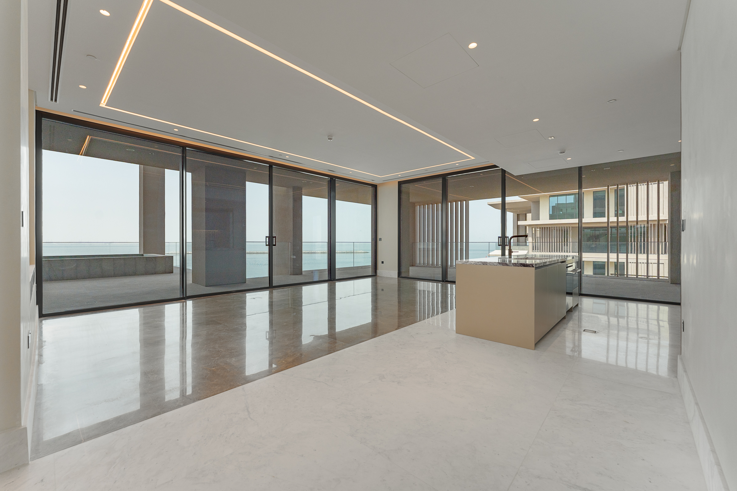  Stunning Luxury Apartment with Full Sea Views - 物件實景