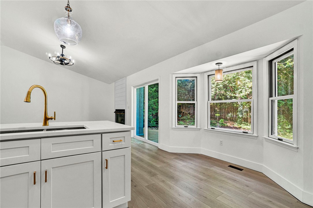 Seneca, South Carolina, 29672, United States, 3 Bedrooms Bedrooms, ,2 BathroomsBathrooms,Residential,For Sale,1913702
