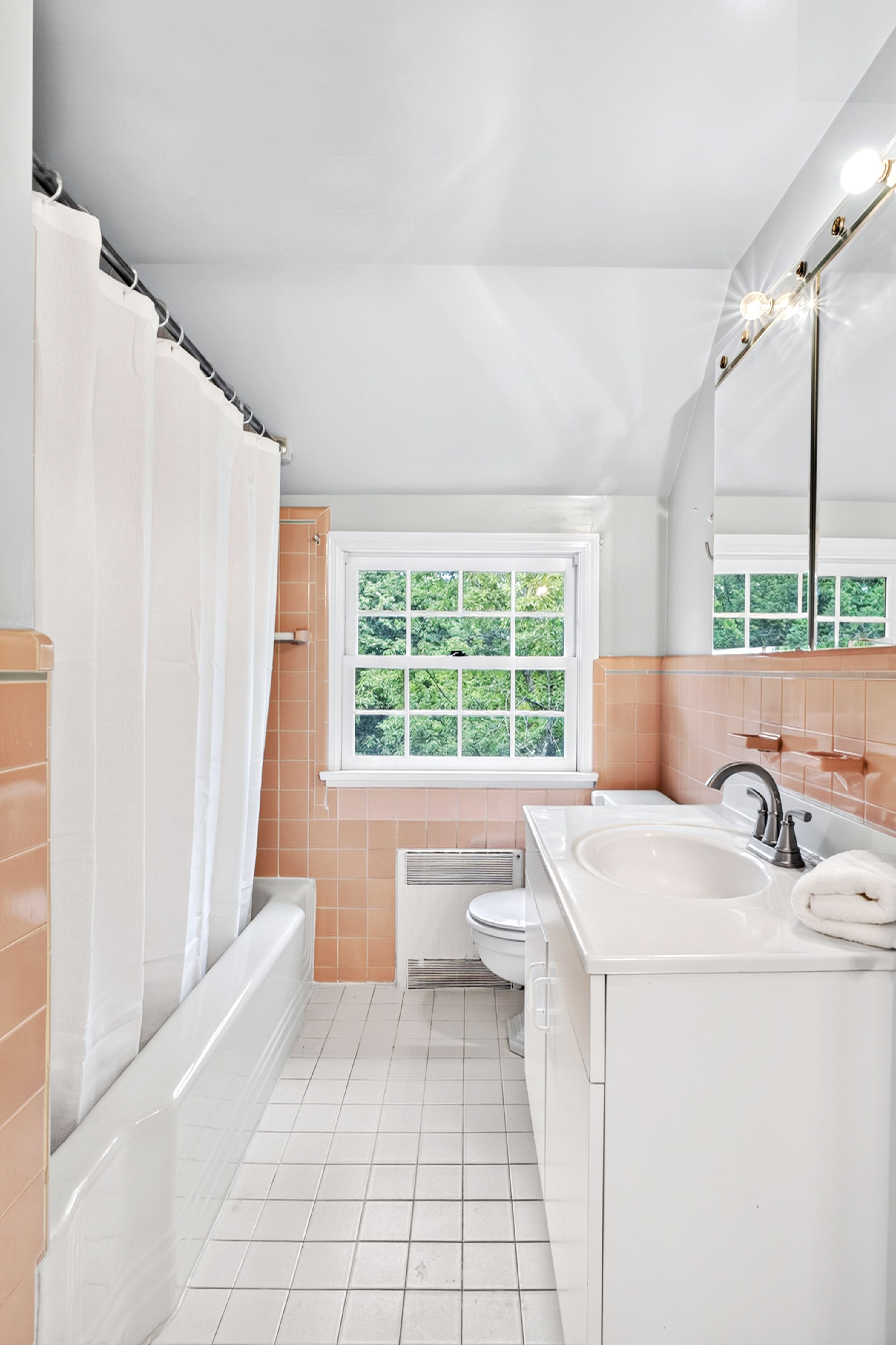  10 Ridge Drive, Port Washington, NY 11050 - 物件實景