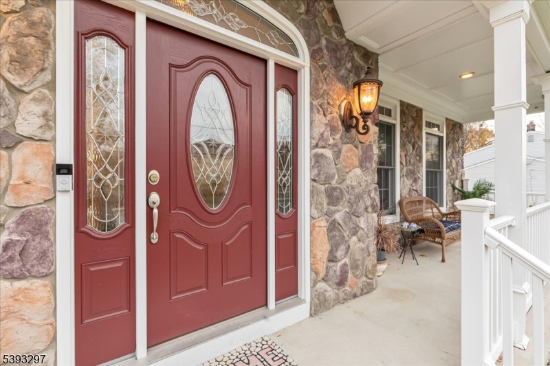 Edison Twp., New Jersey, 08820, United States, 5 Bedrooms Bedrooms, ,4 BathroomsBathrooms,Residential,For Sale,1989591