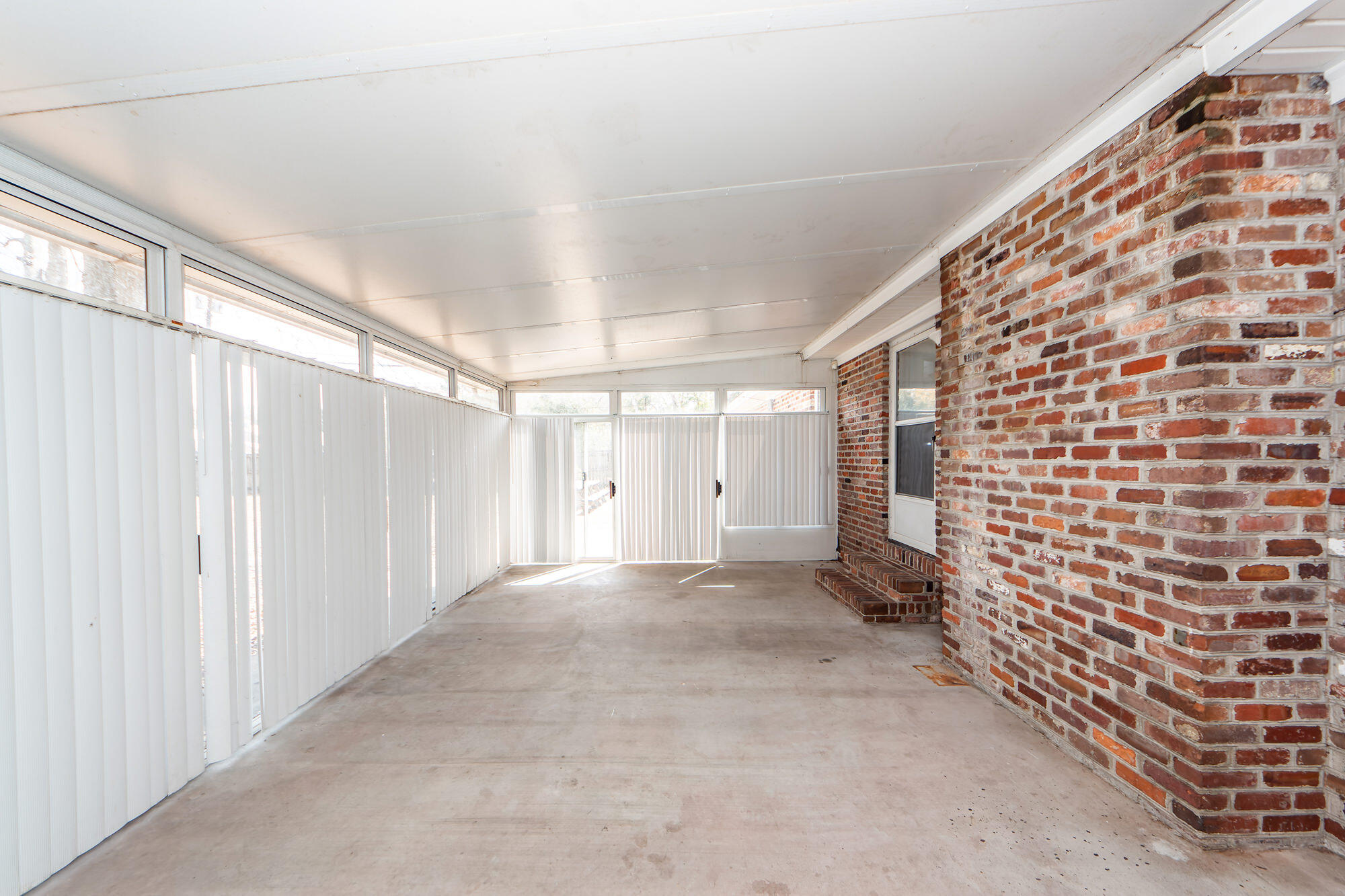 Charleston, South Carolina, 29407, United States, 3 Bedrooms Bedrooms, ,2 BathroomsBathrooms,Residential,For Sale,1738959