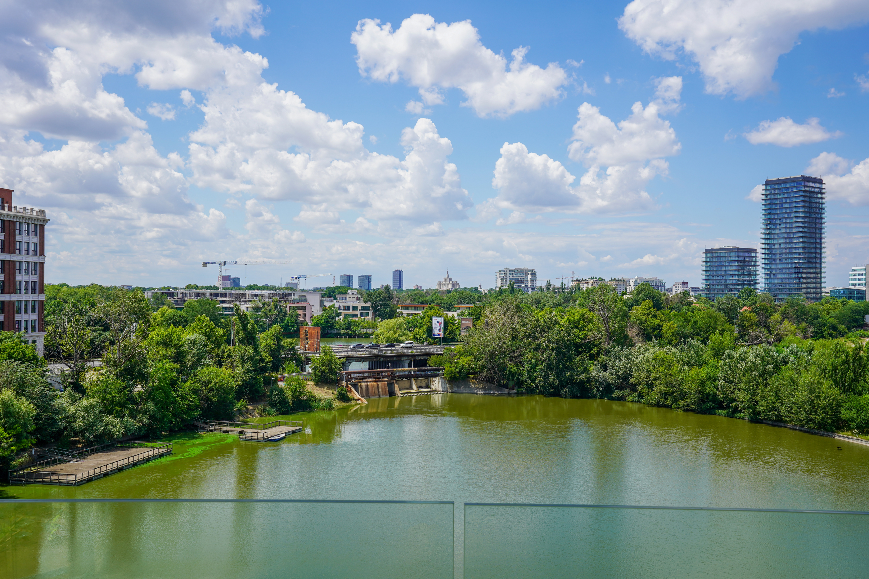  Four-Room Lakefront Apartment with Unobstructed Views over Lake Floreasca - 物件實景