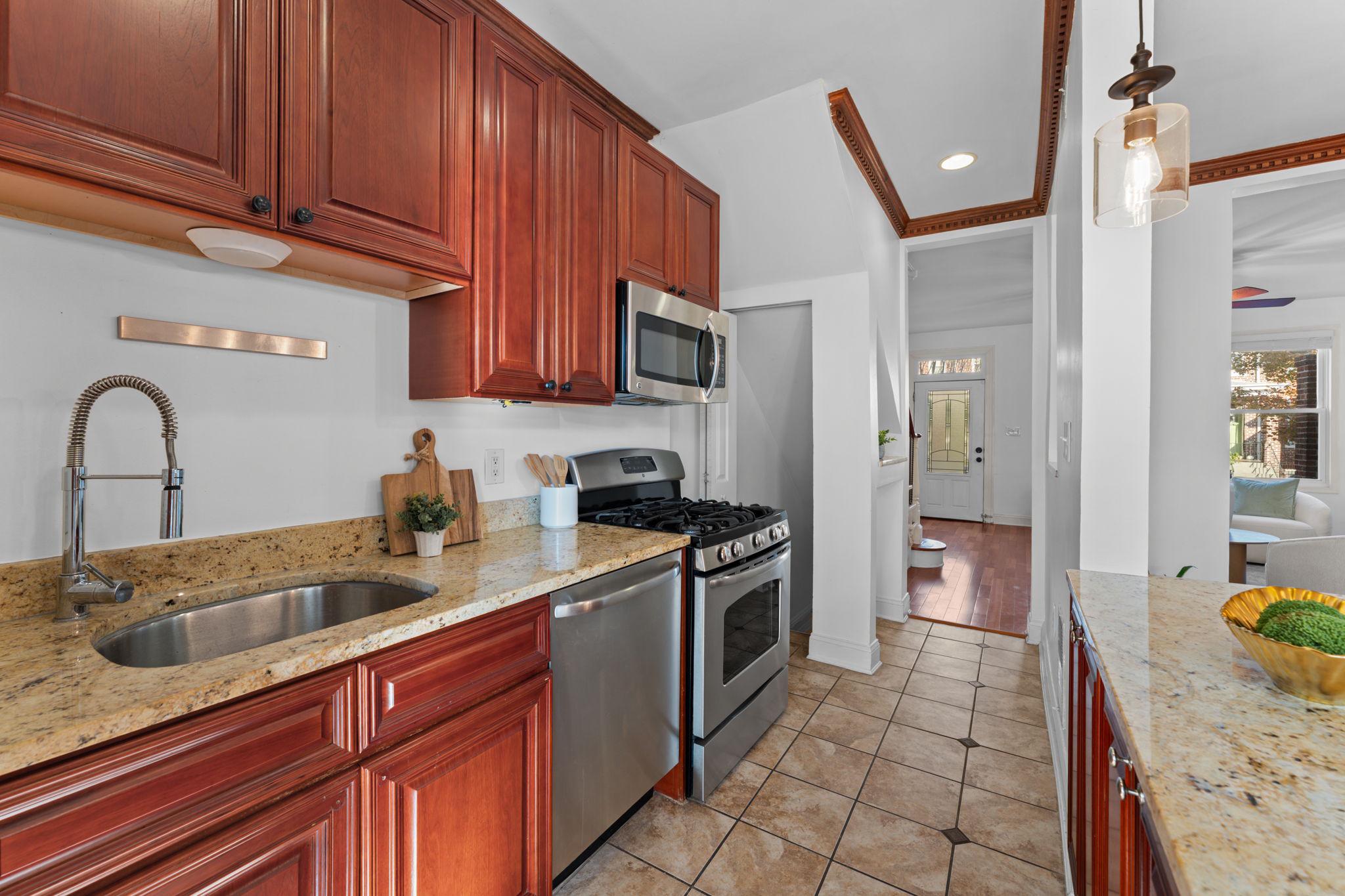  626 Otis Place NW, Washington, DC, 20010 - 物件實景