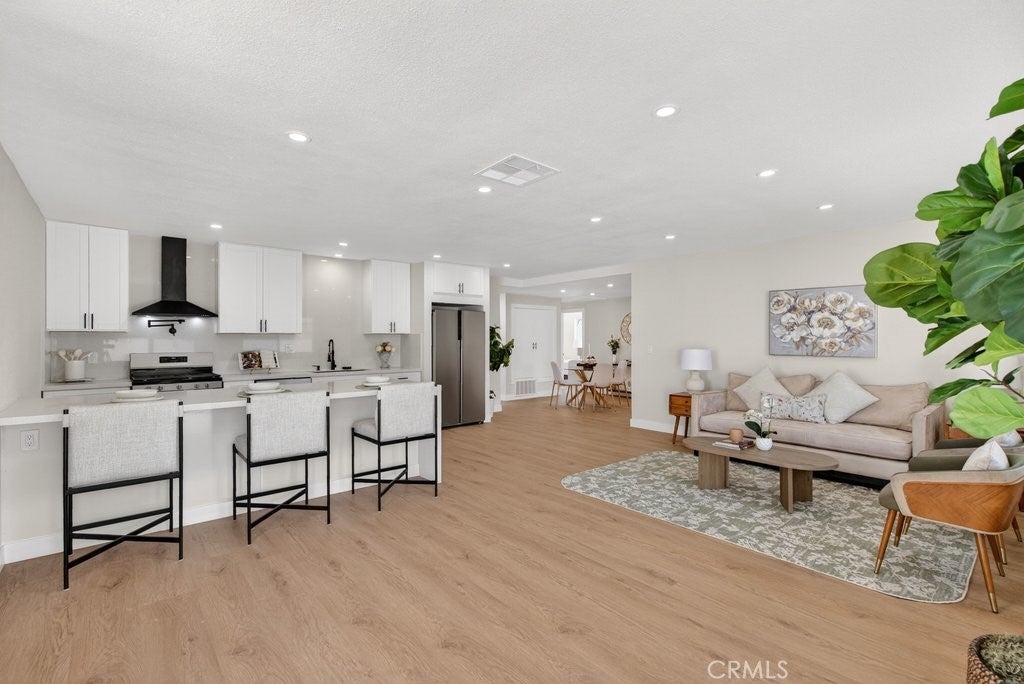 Garden Grove, California, 92841, United States, 5 Bedrooms Bedrooms, ,4 BathroomsBathrooms,Residential,For Sale,2040059