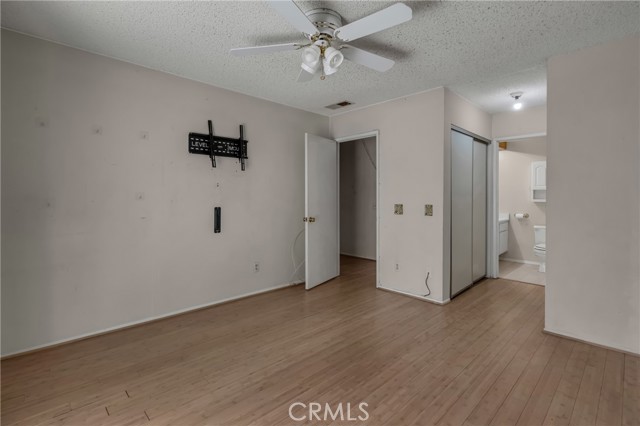 Canyon Country, California, 91387, United States, 2 Bedrooms Bedrooms, ,2 BathroomsBathrooms,Residential,For Sale,1979906