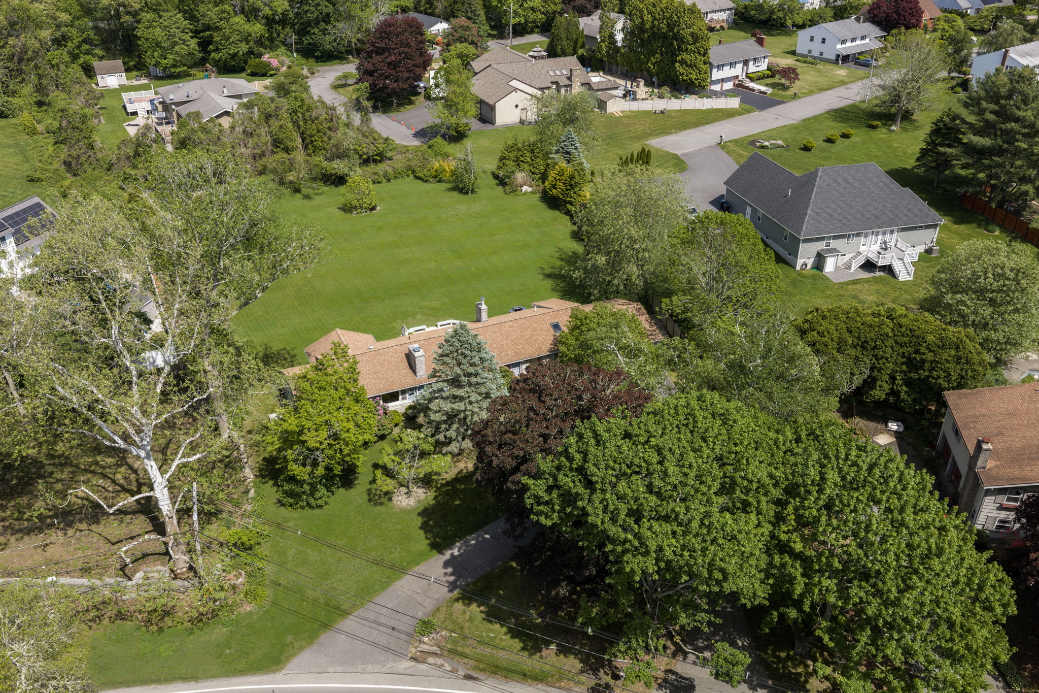  Easy Living, Exceptional Space, Prime North Dartmouth Location - 物件實景
