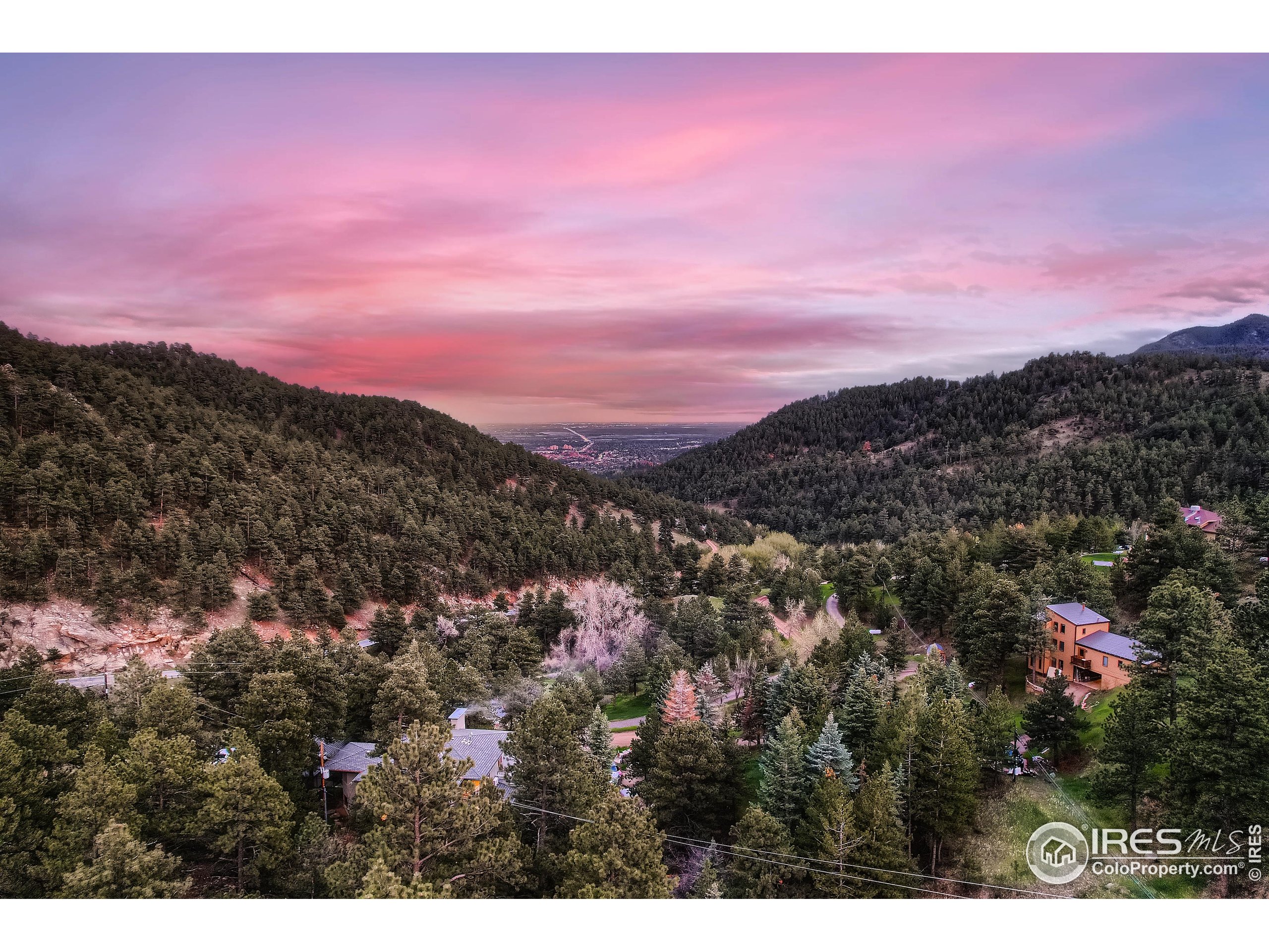 Boulder, Colorado, 80302, United States, 5 Bedrooms Bedrooms, ,2 BathroomsBathrooms,Residential,For Sale,1900877