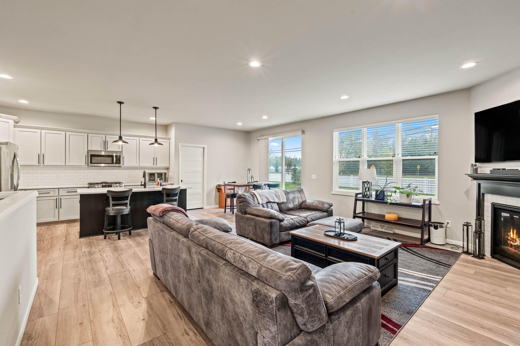 Menomonee Falls, Wisconsin, 53051, United States, 3 Bedrooms Bedrooms, ,2 BathroomsBathrooms,Residential,For Sale,1976595