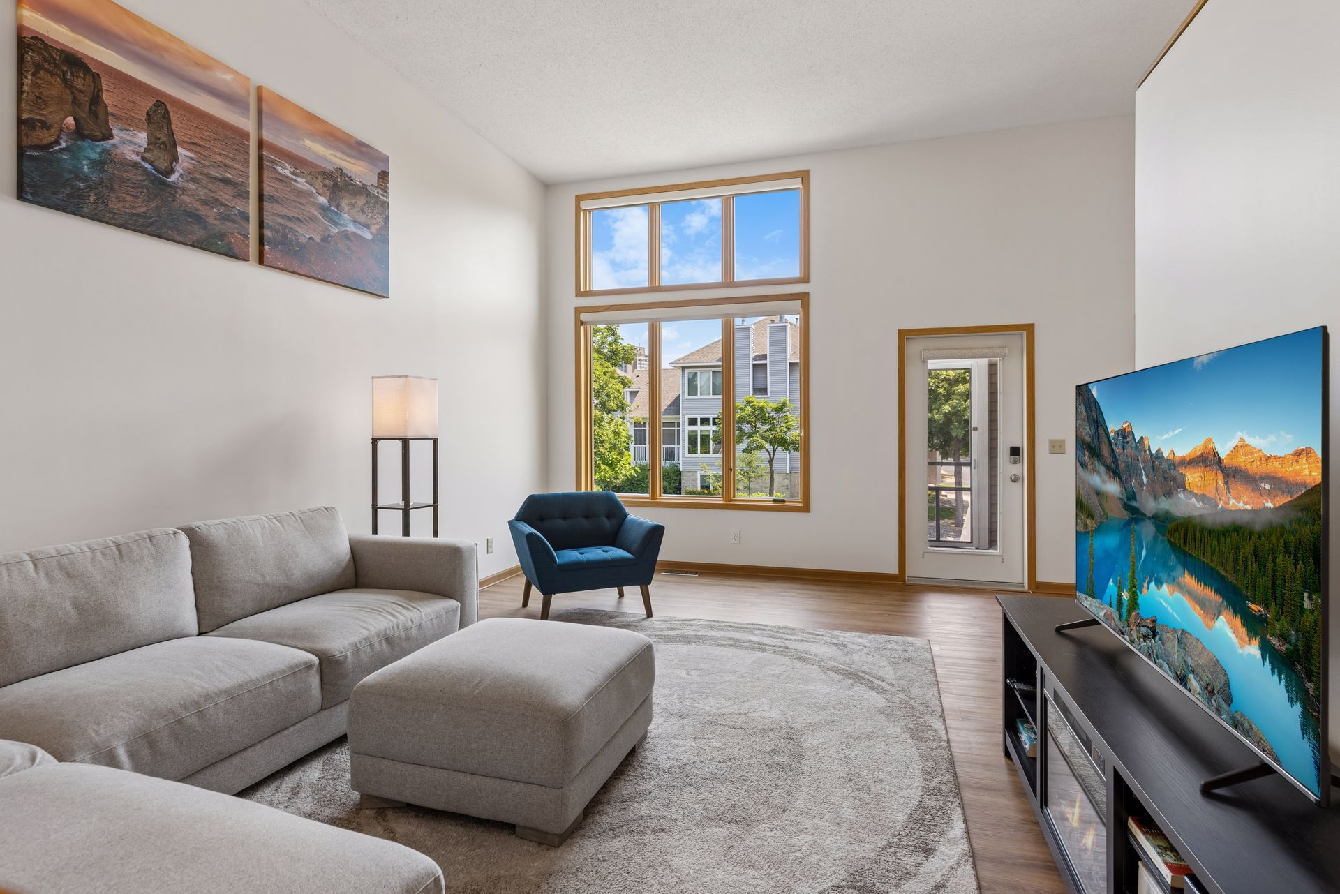  Effortless Townhome Living Near Parks and Dining - 物件實景