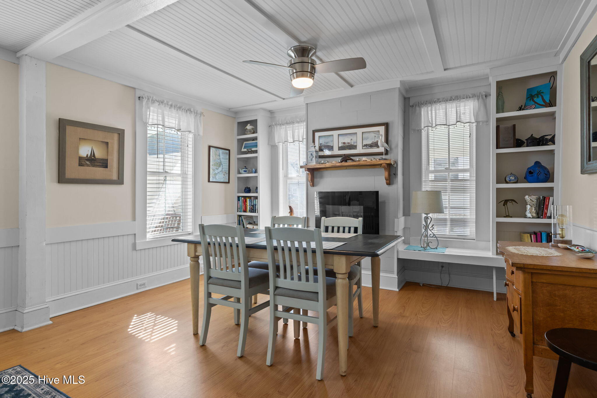 Beaufort, North Carolina, 28516, United States, 3 Bedrooms Bedrooms, ,2 BathroomsBathrooms,Residential,For Sale,1994463