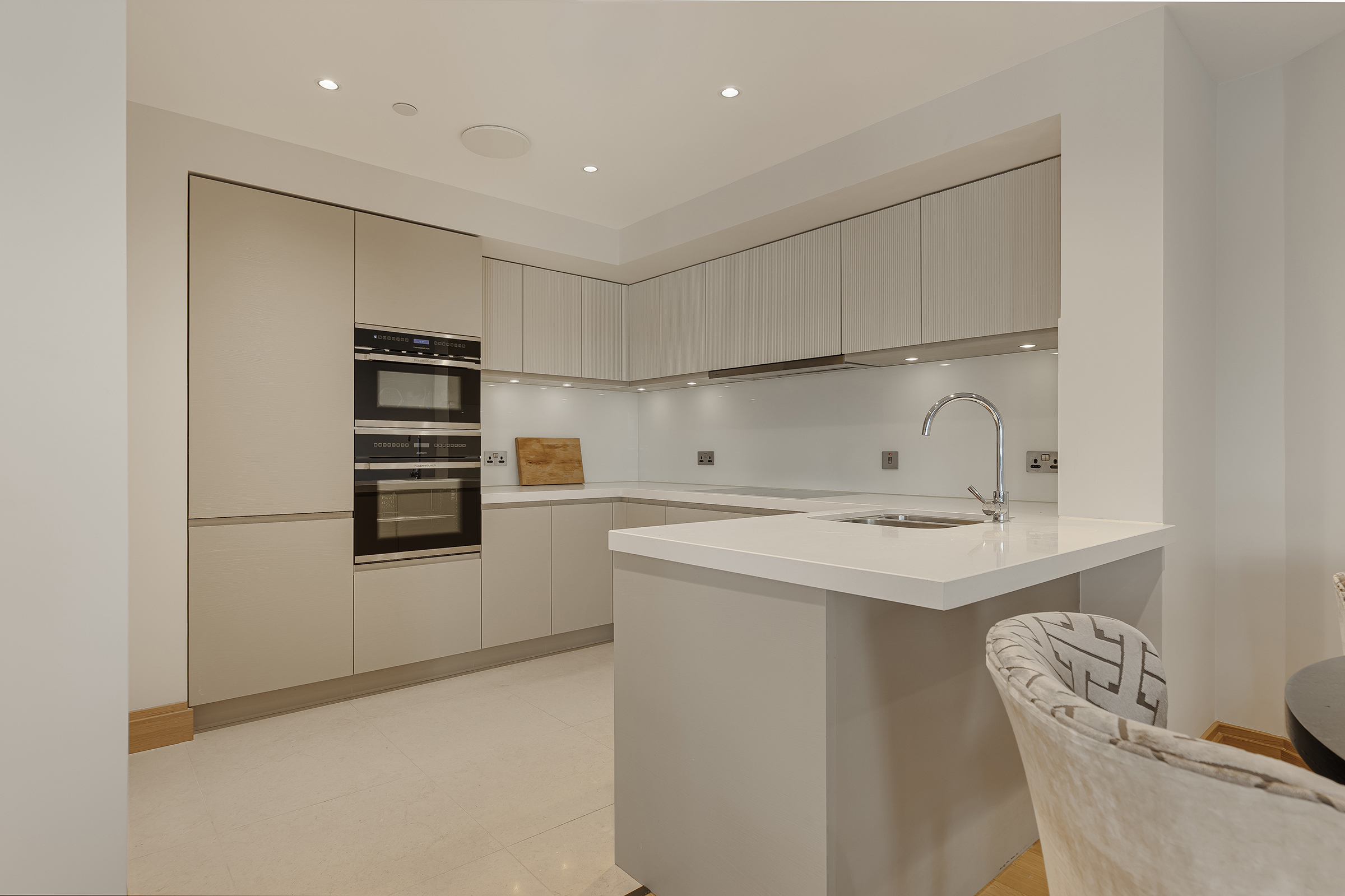  A Three-Bedroom Lateral Apartment at Cleland House - 物件實景