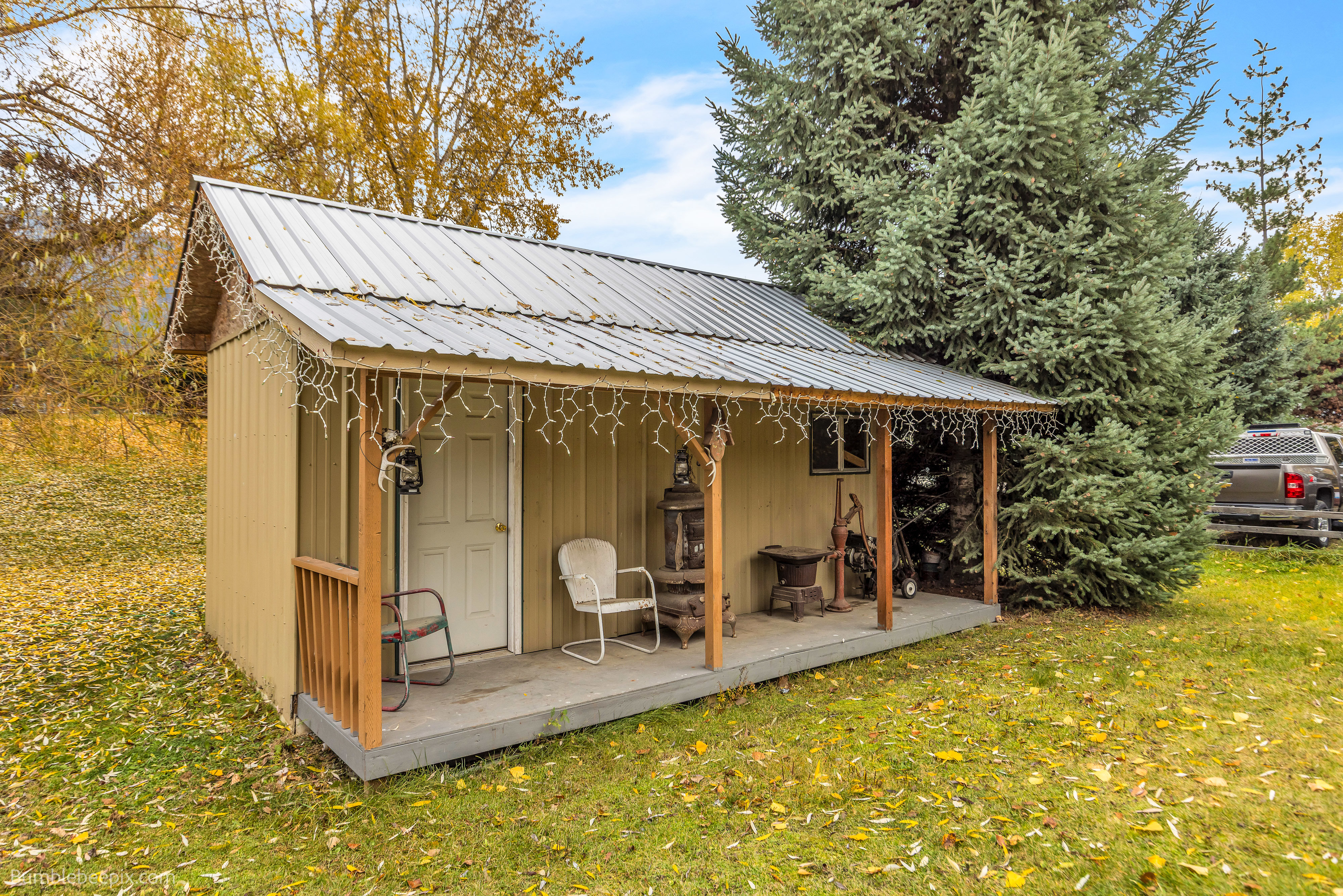 Cusick, Washington, 99119, United States, 4 Bedrooms Bedrooms, ,1 BathroomBathrooms,Residential,For Sale,1988641