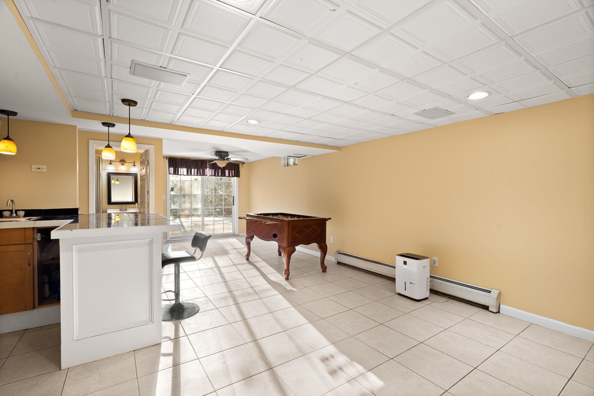 Plaistow, New Hampshire, 03865, United States, 4 Bedrooms Bedrooms, ,1 BathroomBathrooms,Residential,For Sale,2001863