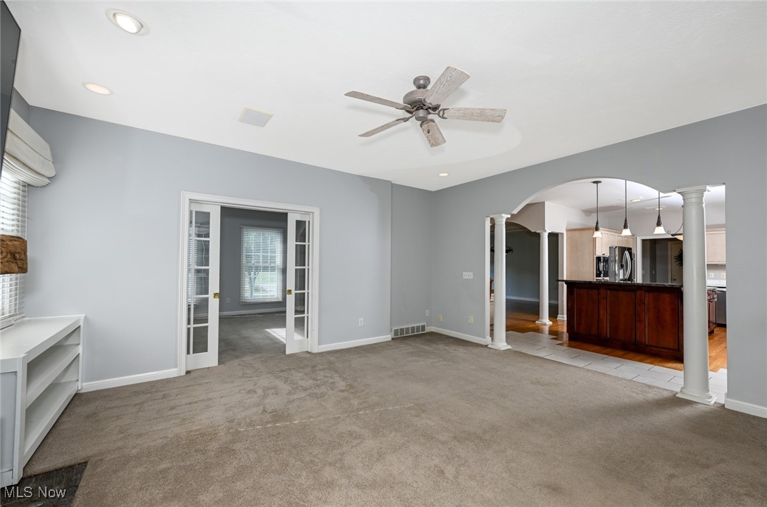 Aurora, Ohio, 44202, United States, 4 Bedrooms Bedrooms, ,4 BathroomsBathrooms,Residential,For Sale,1932632