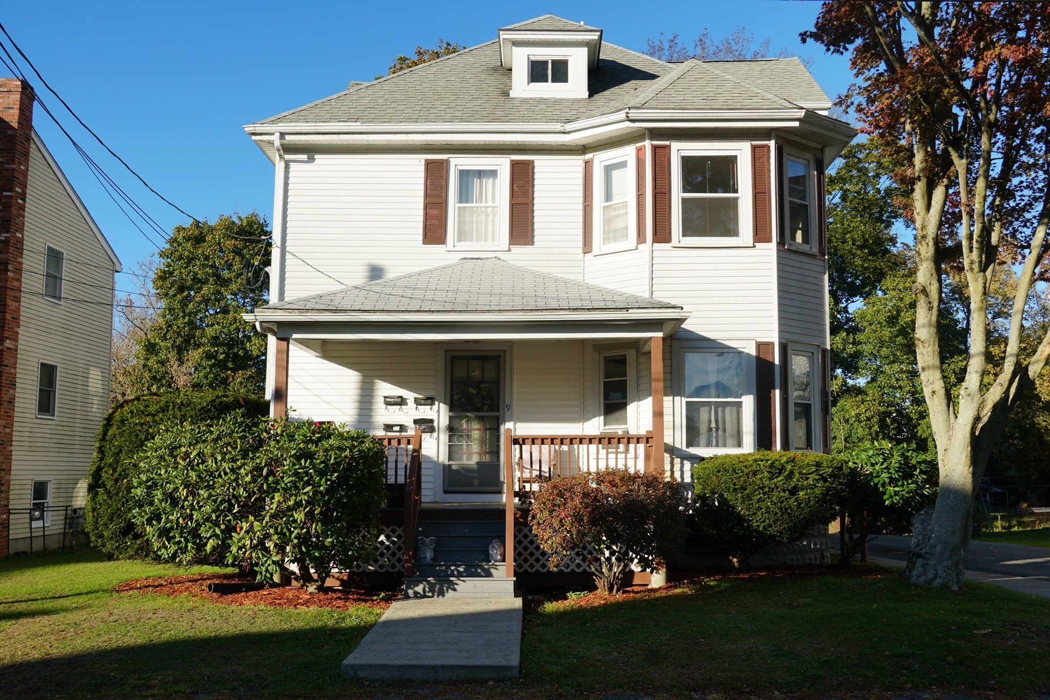 Taunton, Massachusetts, 02780, United States, 8 Bedrooms Bedrooms, ,Residential,For Sale,1977184