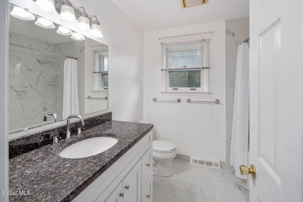 Guilderland, New York, 12303, United States, 4 Bedrooms Bedrooms, ,3 BathroomsBathrooms,Residential,For Sale,1891767