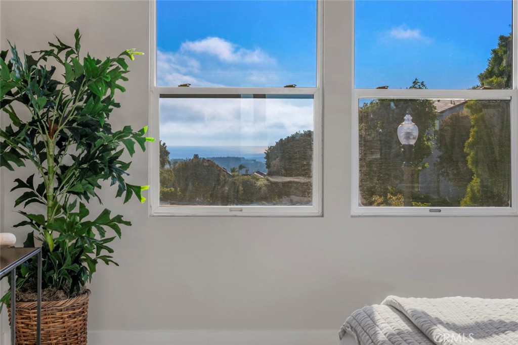 Newport Coast, California, 92657, United States, 4 Bedrooms Bedrooms, ,3 BathroomsBathrooms,Residential,For Sale,2001808