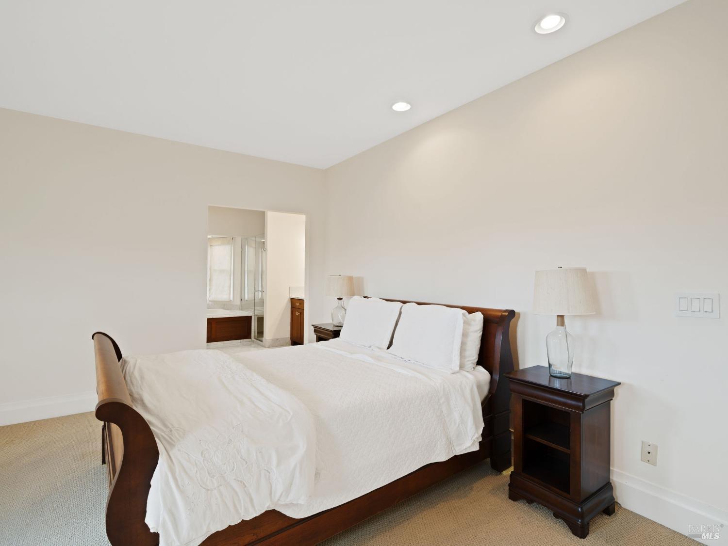 Napa, California, 94559, United States, 5 Bedrooms Bedrooms, ,3 BathroomsBathrooms,Residential,For Sale,1991886