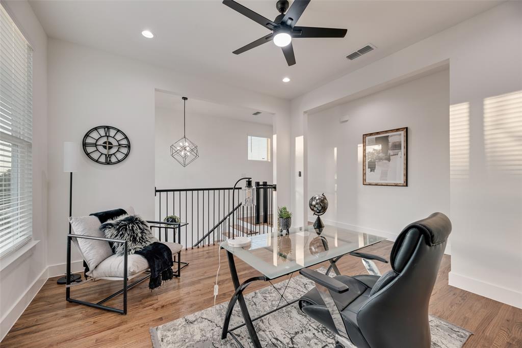Dallas, Texas, 75211, United States, 4 Bedrooms Bedrooms, ,4 BathroomsBathrooms,Residential,For Sale,1893566