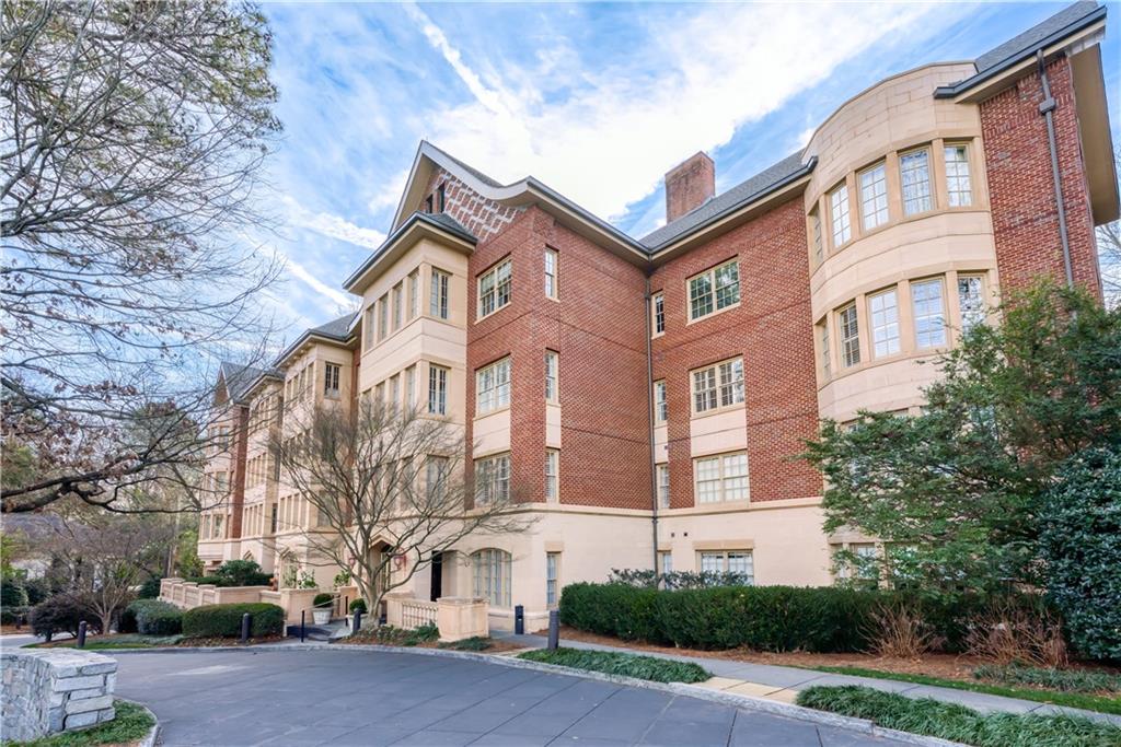 Atlanta, Georgia, 30307, United States, 3 Bedrooms Bedrooms, ,3 BathroomsBathrooms,Residential,For Sale,1901800