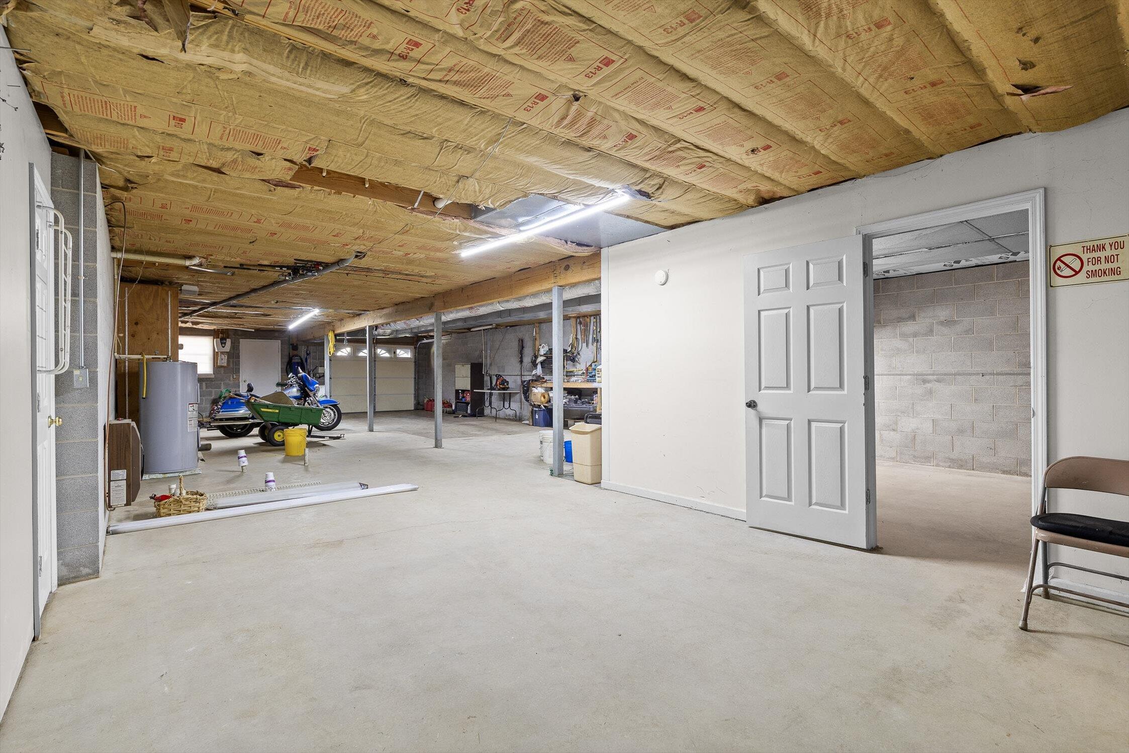 Bryant, Alabama, 35958, United States, 6 Bedrooms Bedrooms, ,3 BathroomsBathrooms,Residential,For Sale,1983058