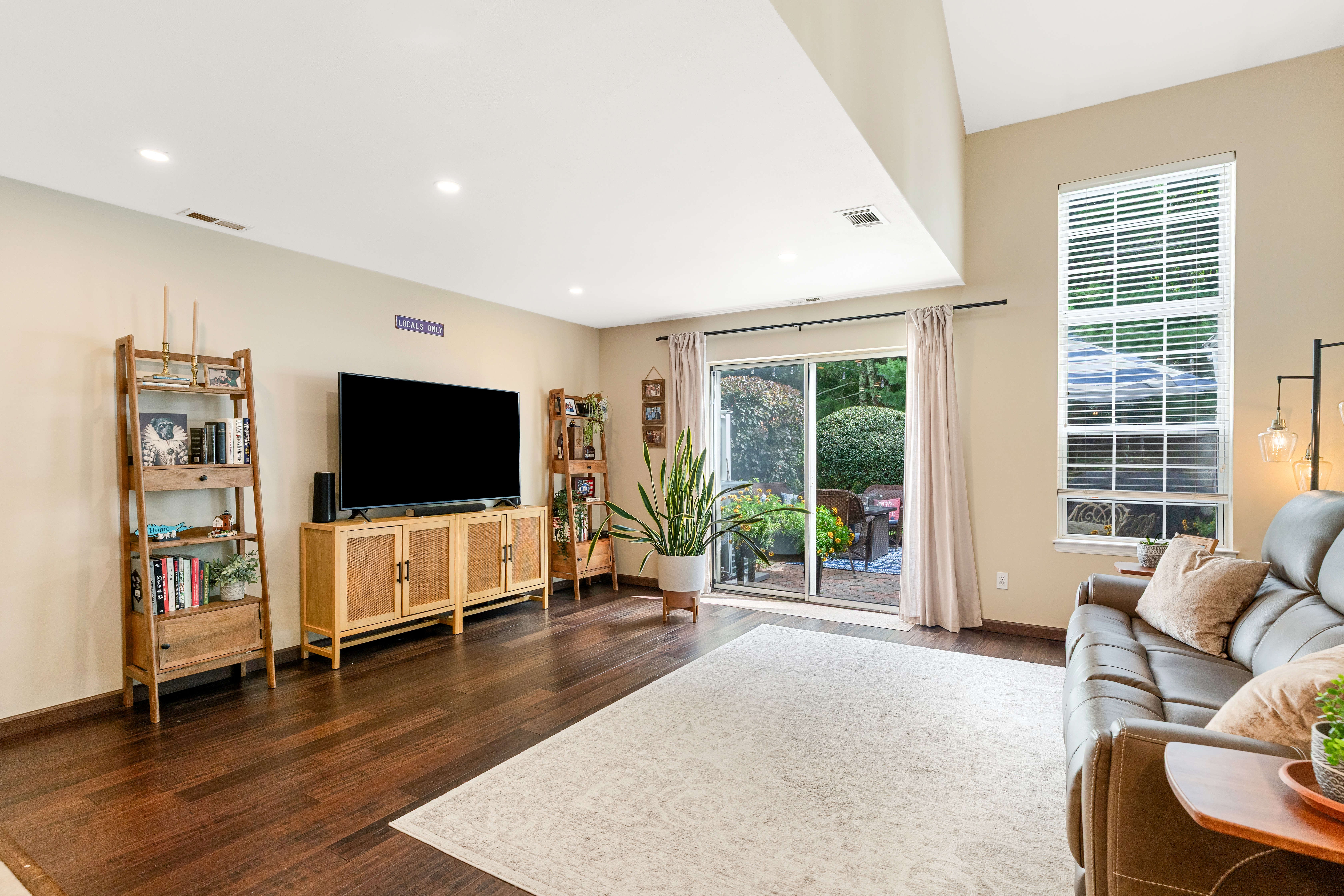  75 Fox Court, Manorville, NY, 11949 - 物件實景