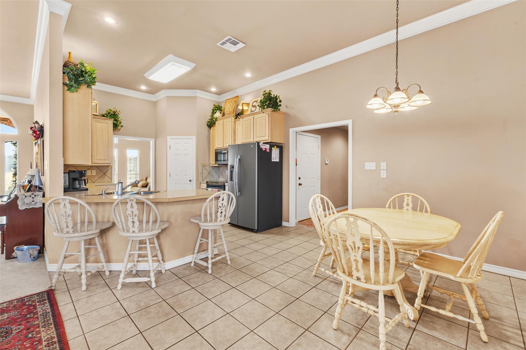 Sulphur Springs, Texas, 75482, United States, 4 Bedrooms Bedrooms, ,4 BathroomsBathrooms,Residential,For Sale,2012566