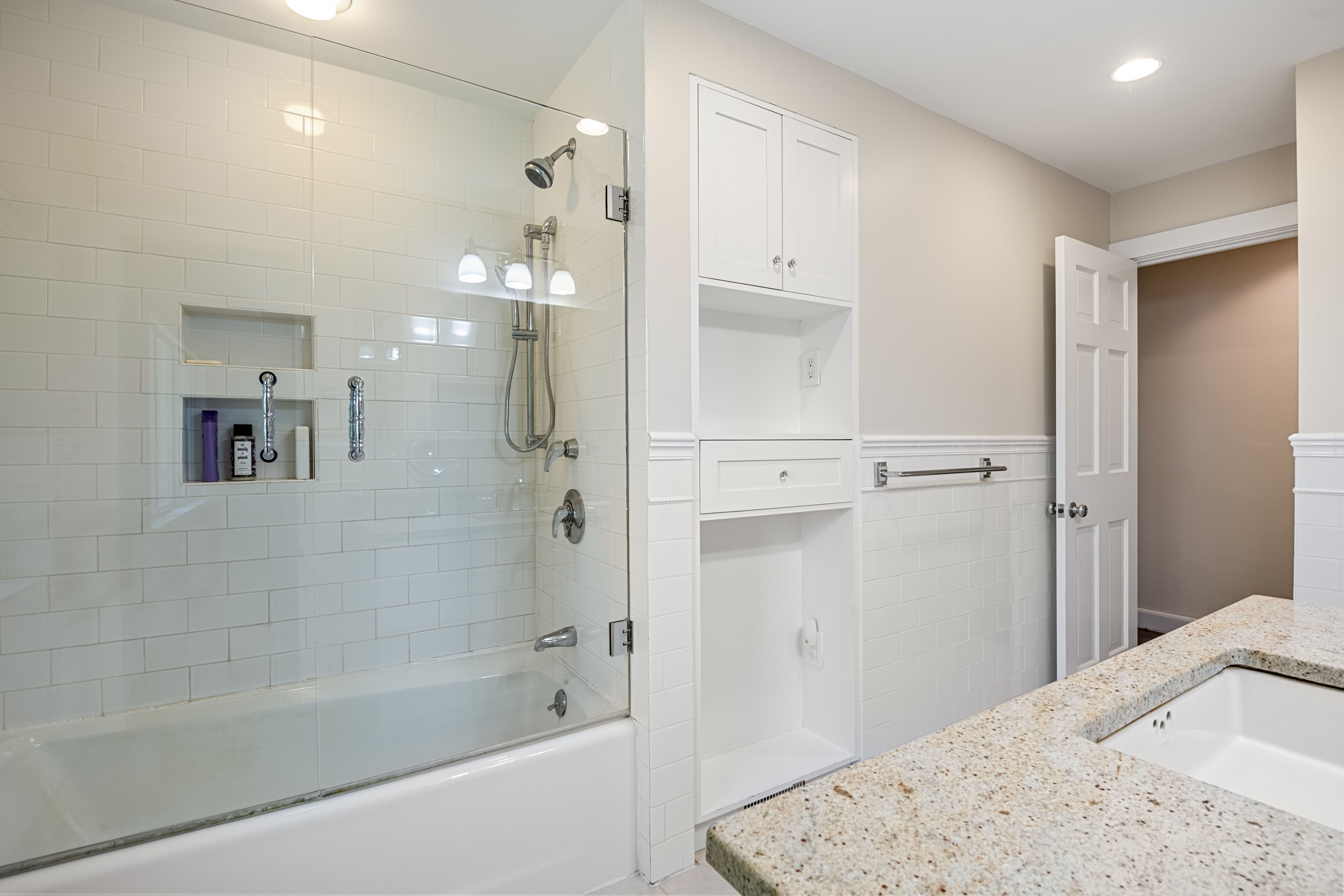  6 Wareland Road, Wellesley, MA, 02481 - 物件實景