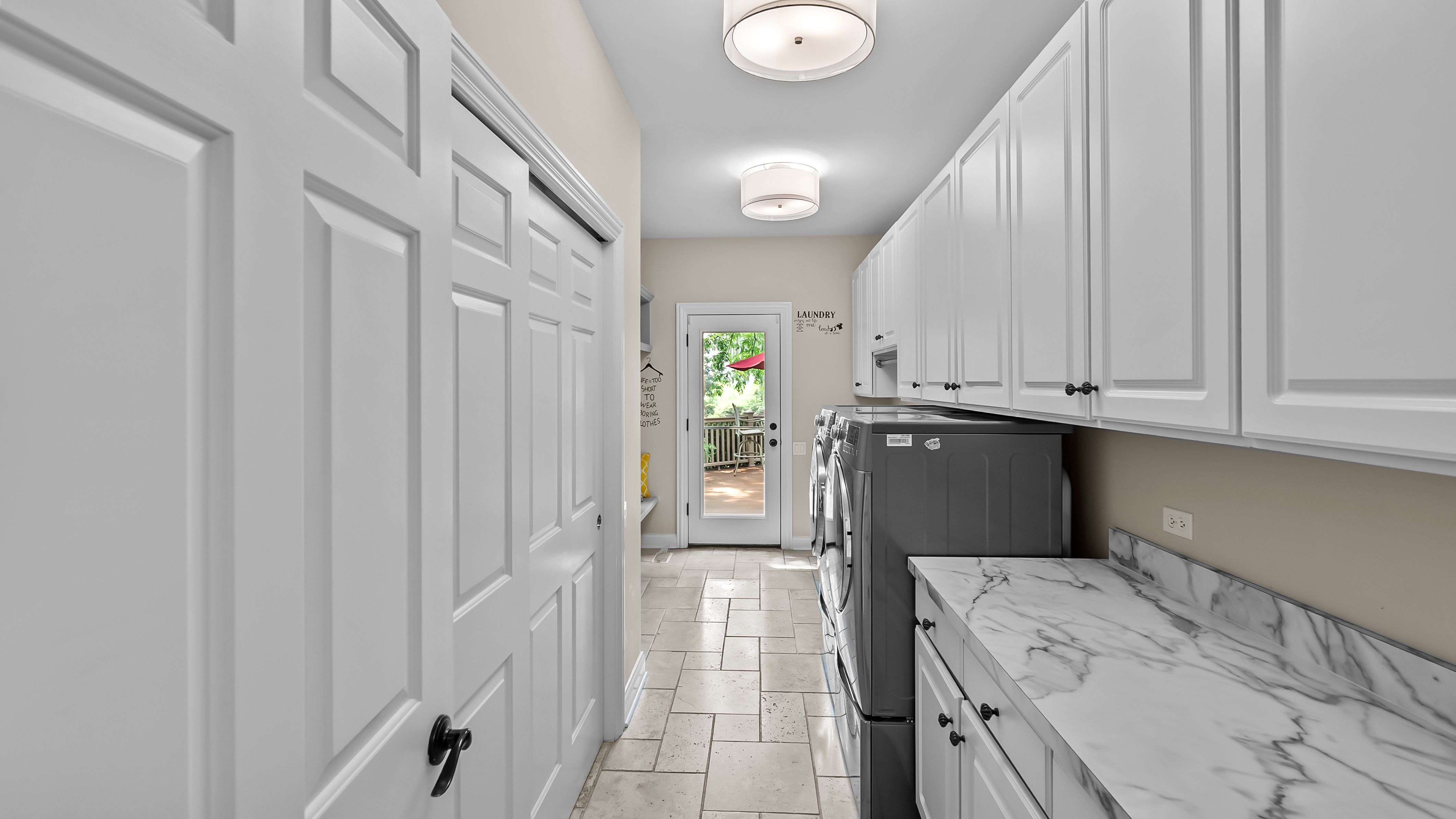  Experience Luxury Living at its Finest in Barrington - 物件實景