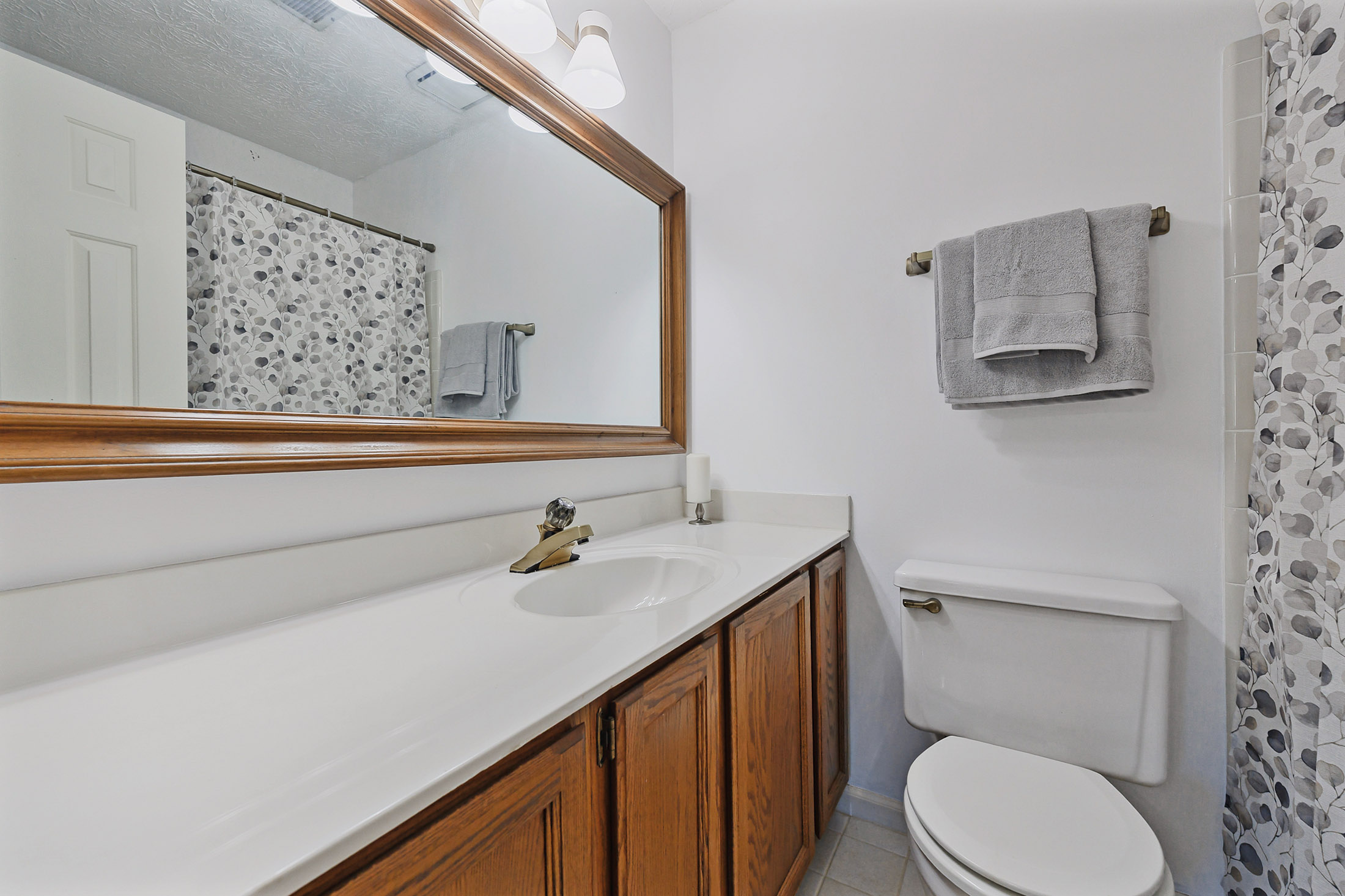  Inviting End Unit Townhome Perfectly Positioned in Chamblee - 物件實景