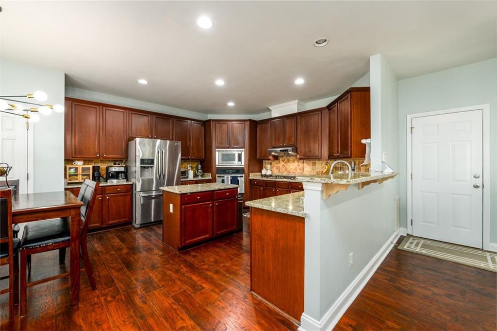 Lilburn, Georgia, 30047, United States, 5 Bedrooms Bedrooms, ,3 BathroomsBathrooms,Residential,For Sale,1882447