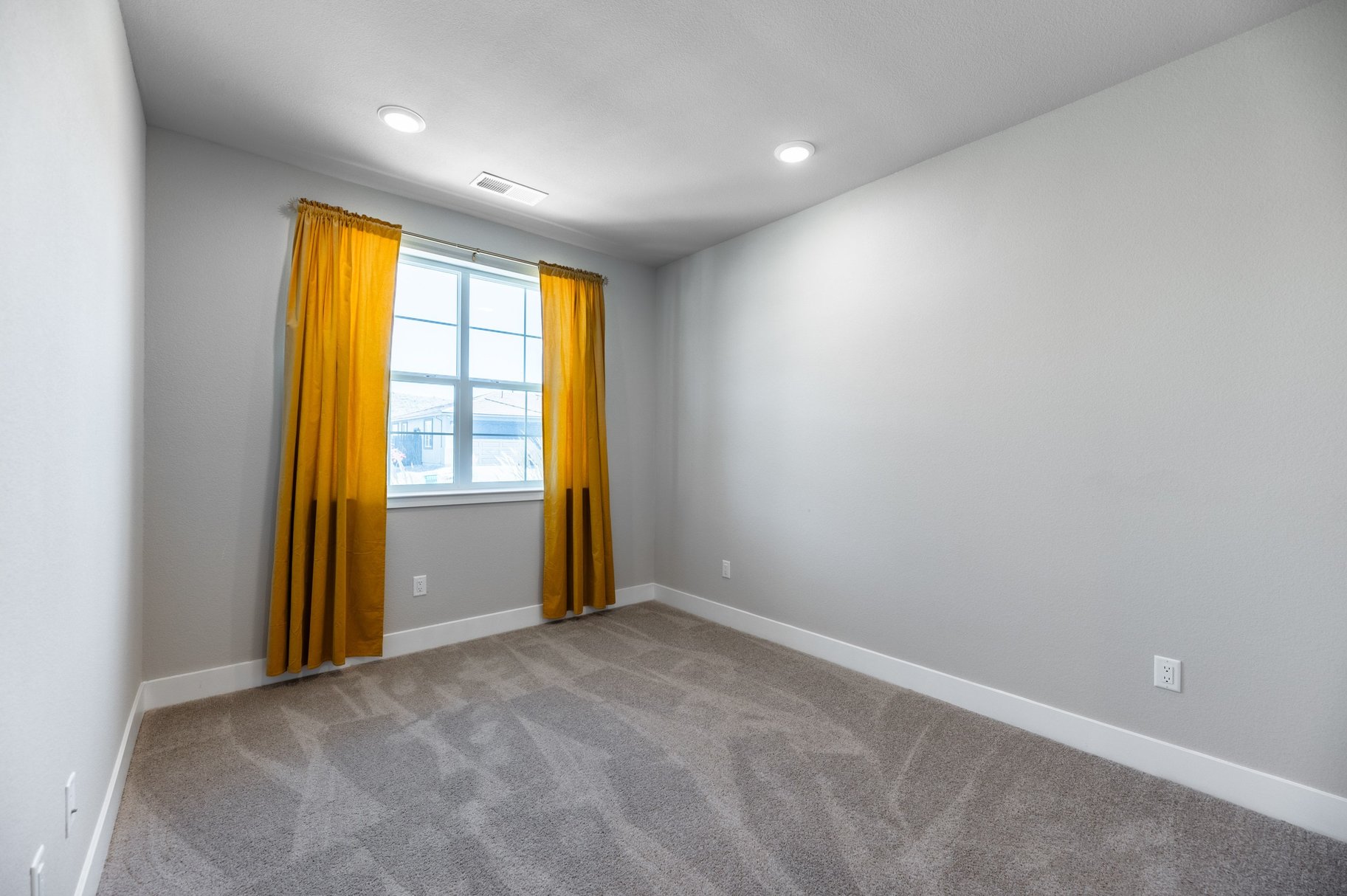  Upgraded Two Story with Unfiltered Peavine Views - 物件實景