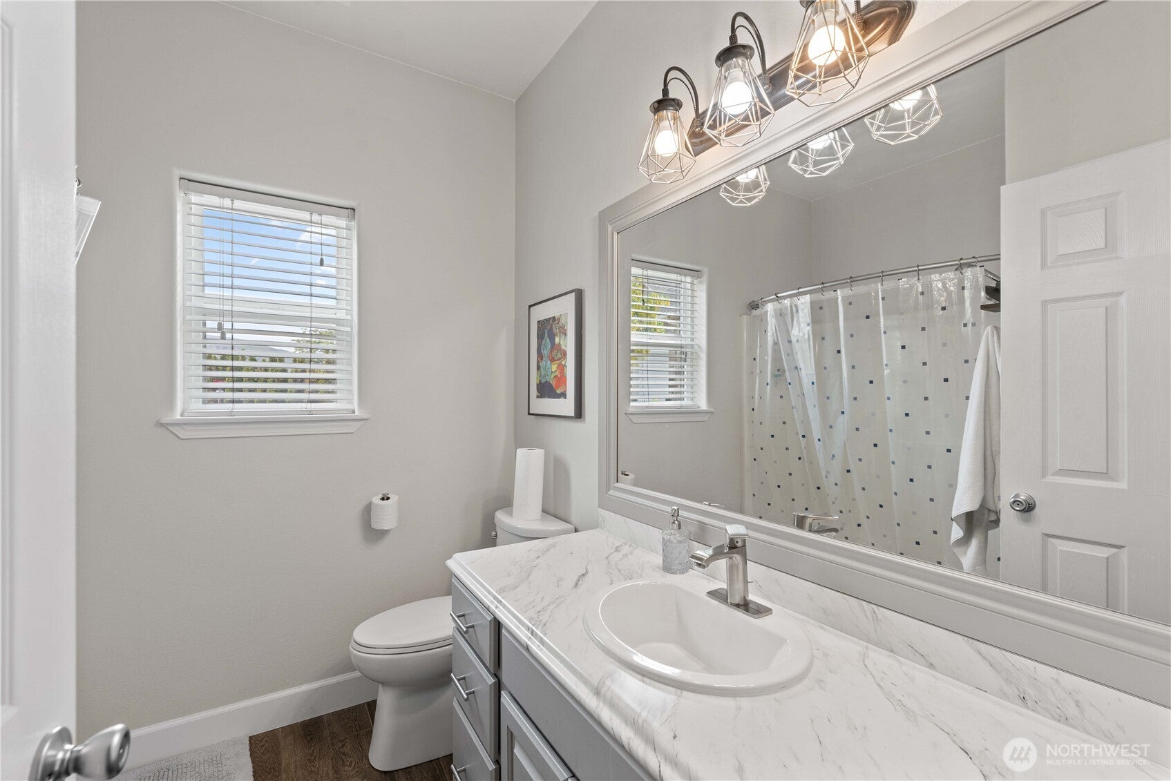 East Wenatchee, Washington, 98802, United States, 3 Bedrooms Bedrooms, ,1 BathroomBathrooms,Residential,For Sale,1818032