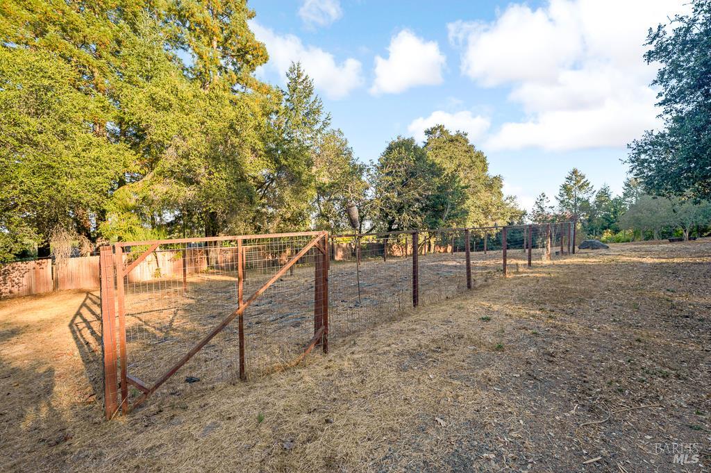 Sebastopol, California, 95472, United States, 3 Bedrooms Bedrooms, ,3 BathroomsBathrooms,Residential,For Sale,1938553