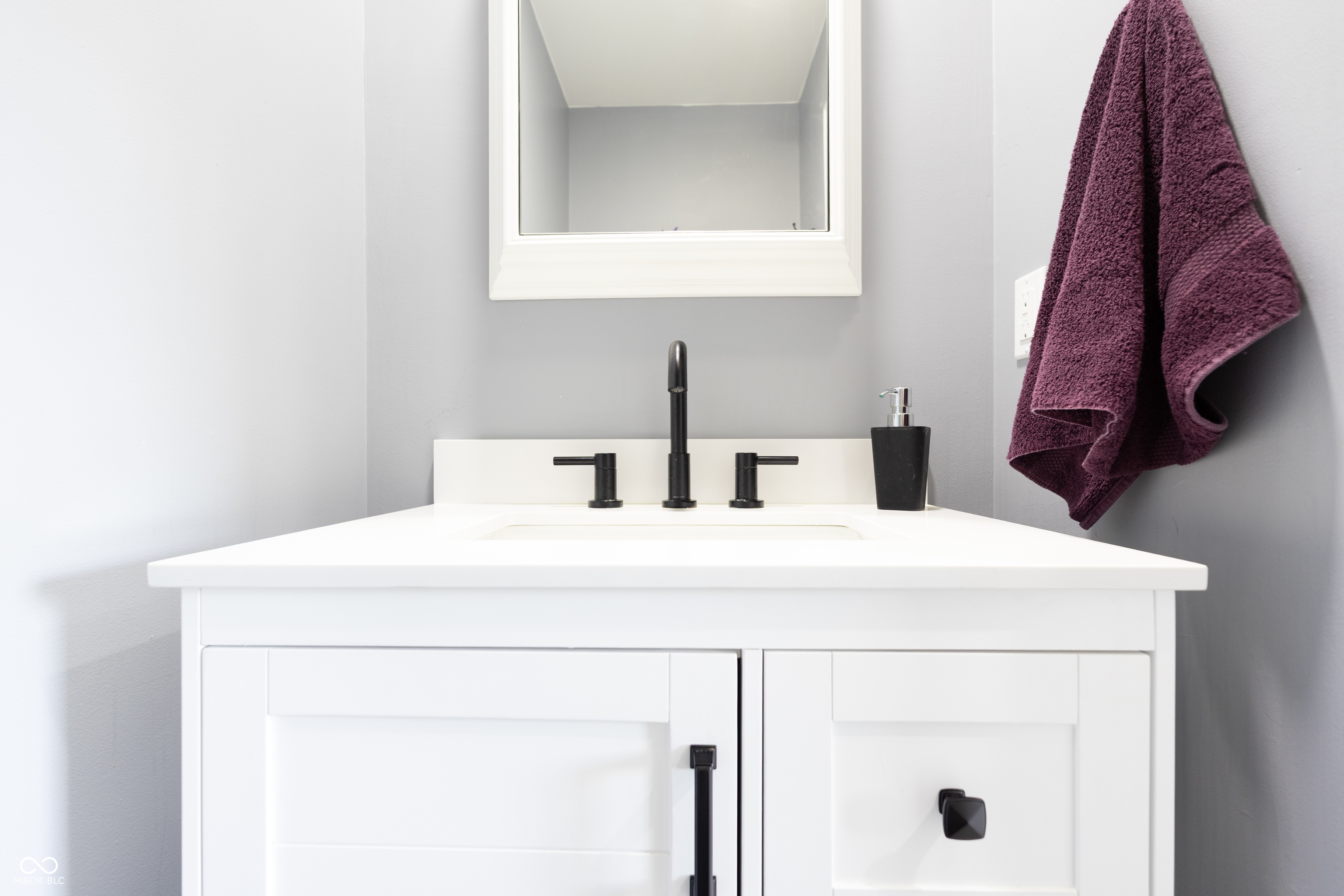 Columbus, Indiana, 47203, United States, 5 Bedrooms Bedrooms, ,6 BathroomsBathrooms,Residential,For Sale,1975671