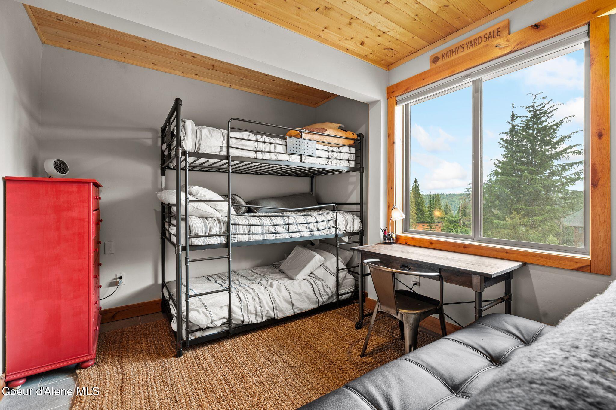 Sandpoint, Idaho, 83864, United States, 3 Bedrooms Bedrooms, ,3 BathroomsBathrooms,Residential,For Sale,1894320