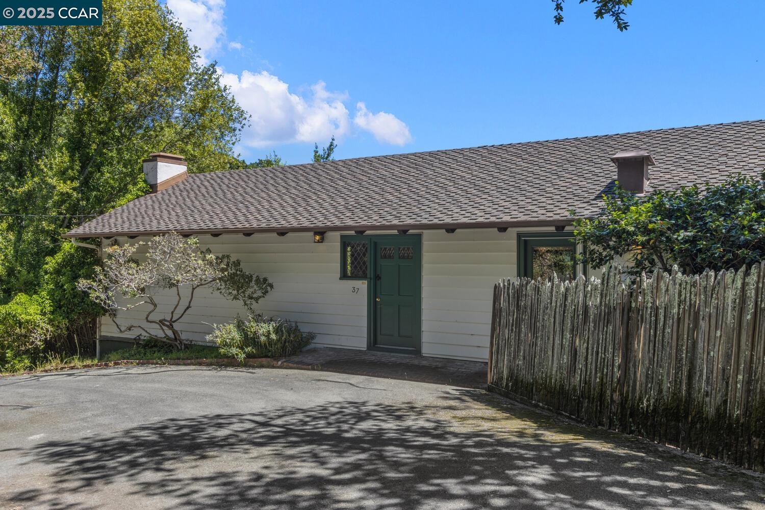 Orinda, California, 94563, United States, 6 Bedrooms Bedrooms, ,4 BathroomsBathrooms,Residential,For Sale,1838160