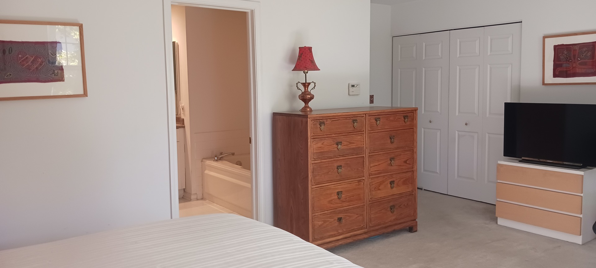 Chicago, Illinois, 60615, United States, 3 Bedrooms Bedrooms, ,3 BathroomsBathrooms,Residential,For Sale,2034443