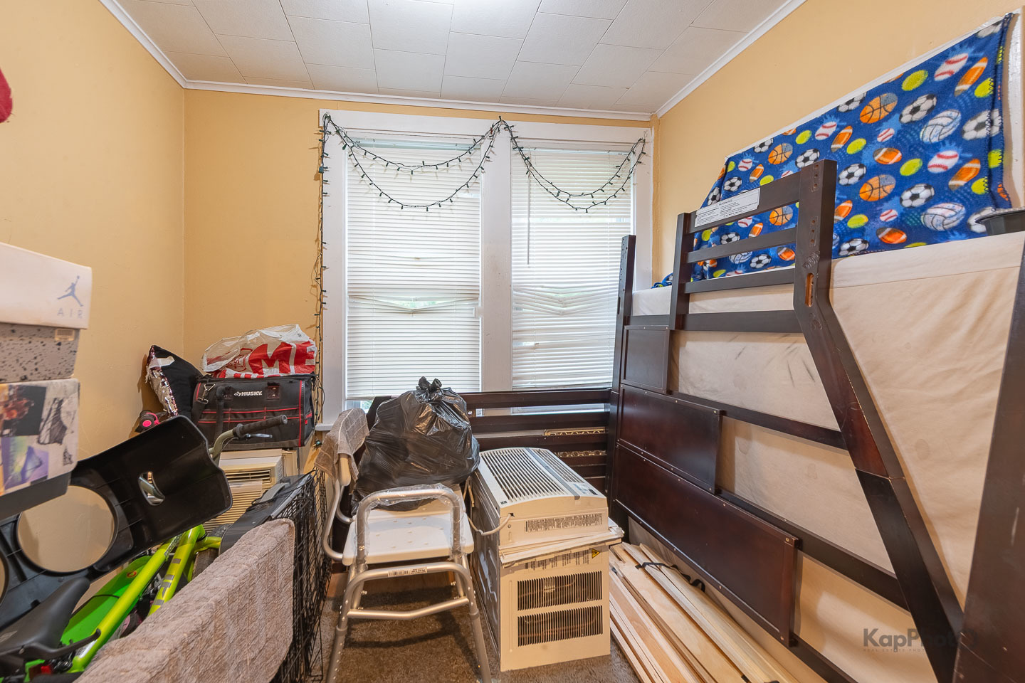 Chicago, Illinois, 60641, United States, 4 Bedrooms Bedrooms, ,Residential,For Sale,1975568