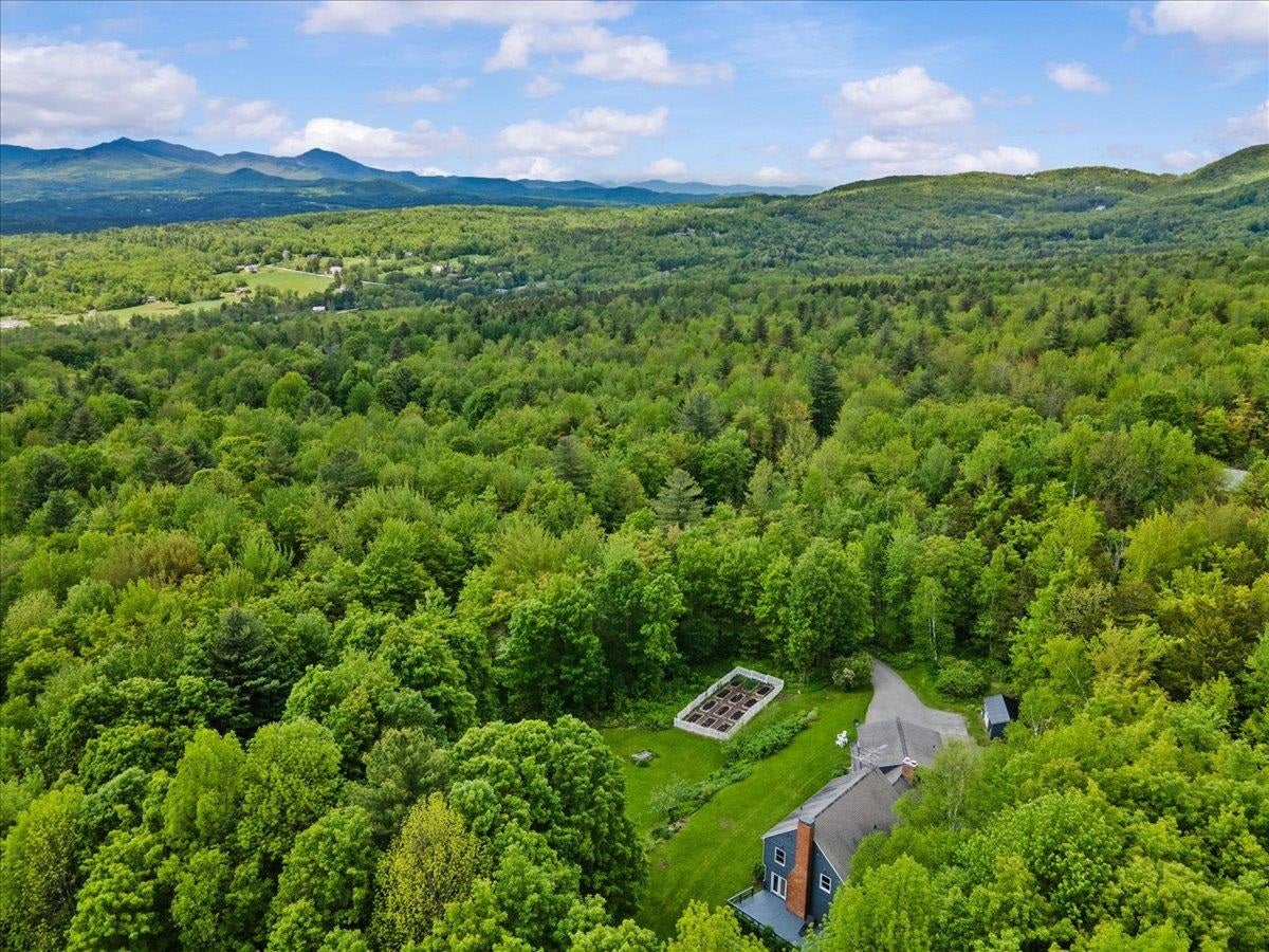 Stowe, Vermont, 05672, United States, 6 Bedrooms Bedrooms, ,4 BathroomsBathrooms,Residential,For Sale,1840743