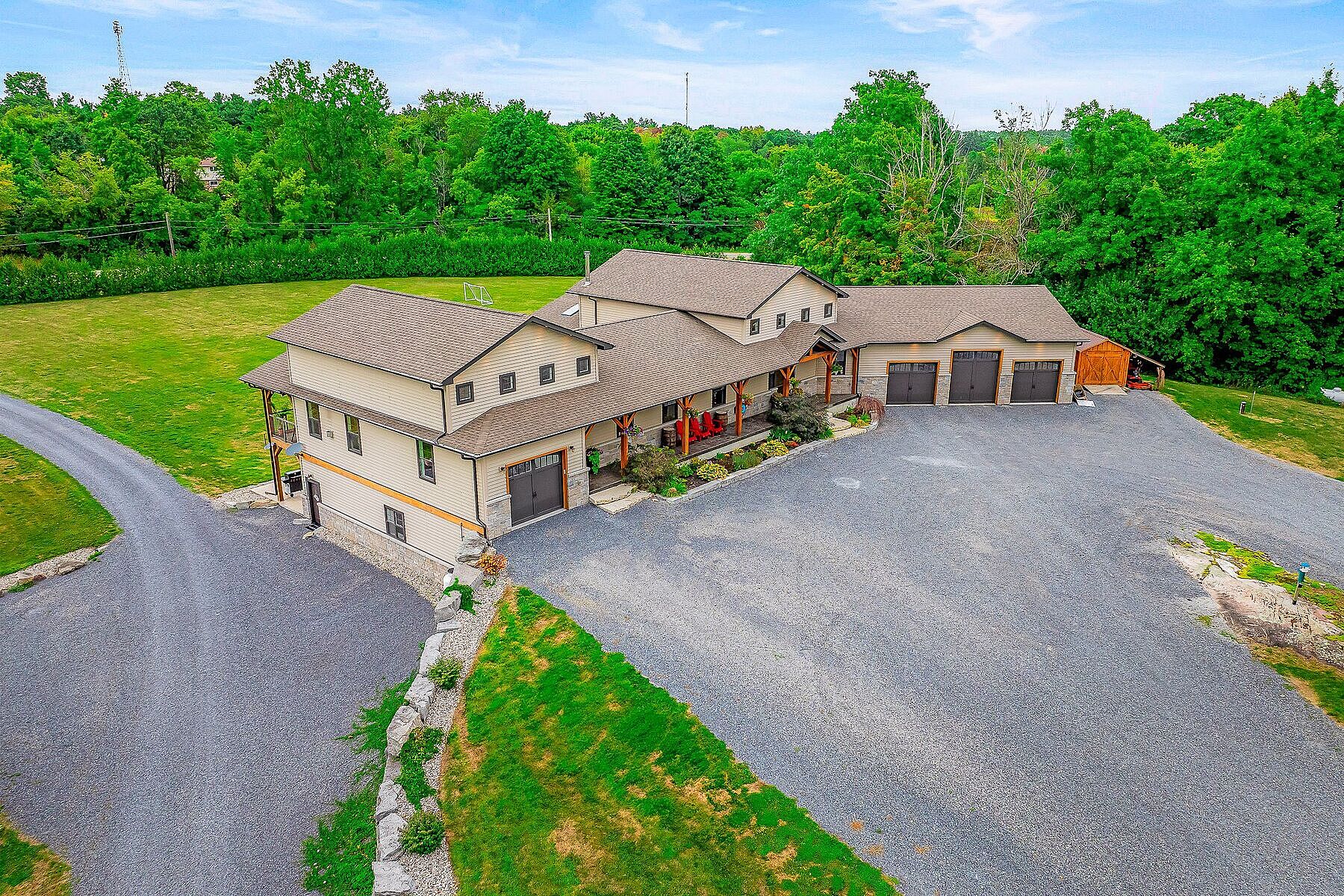  Stunning Multi Generation Home - 物件實景