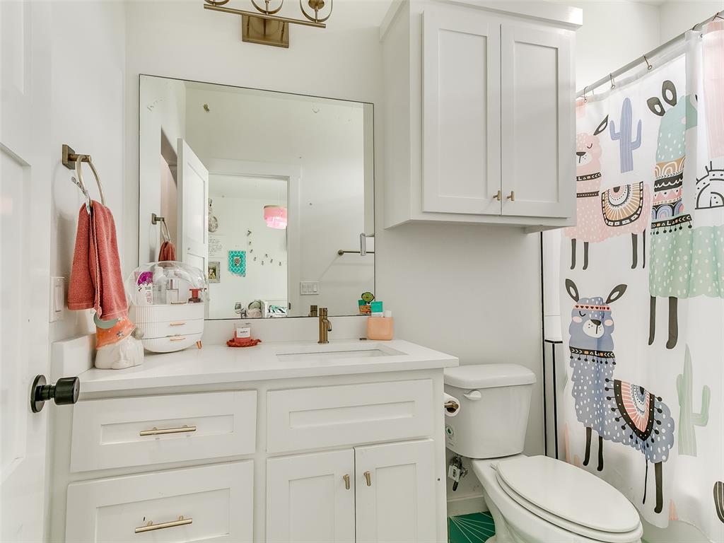 Piedmont, Oklahoma, 73078, United States, 4 Bedrooms Bedrooms, ,6 BathroomsBathrooms,Residential,For Sale,1974155