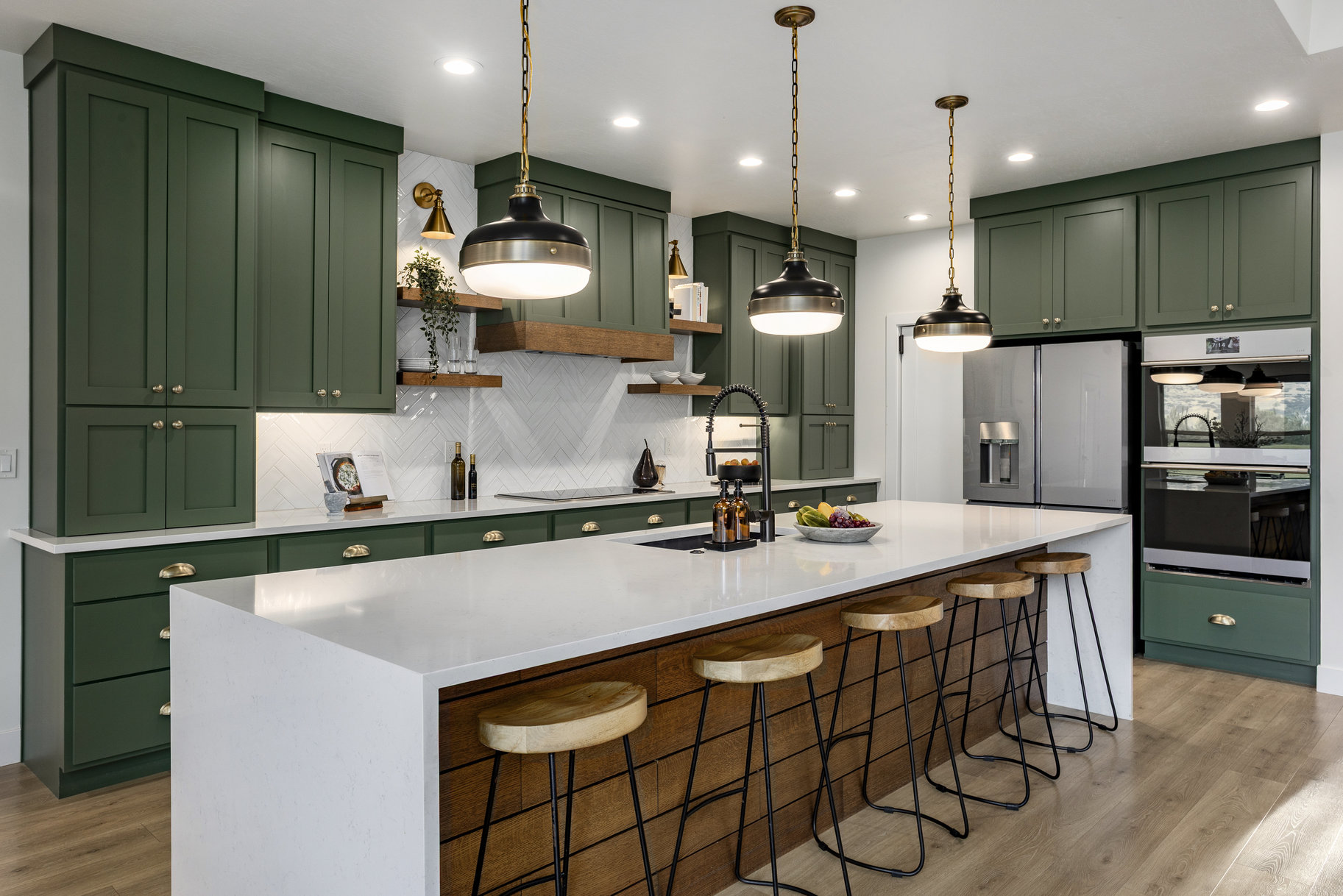  Modern Farmhouse Charm in Farmington - 物件實景