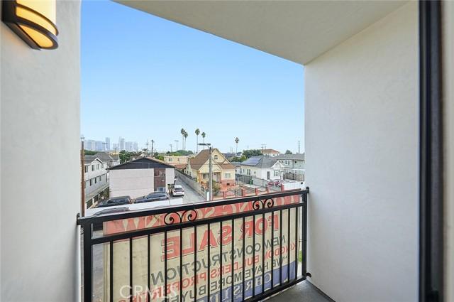 Los Angeles, California, 90011, United States, ,Residential,For Sale,1987008