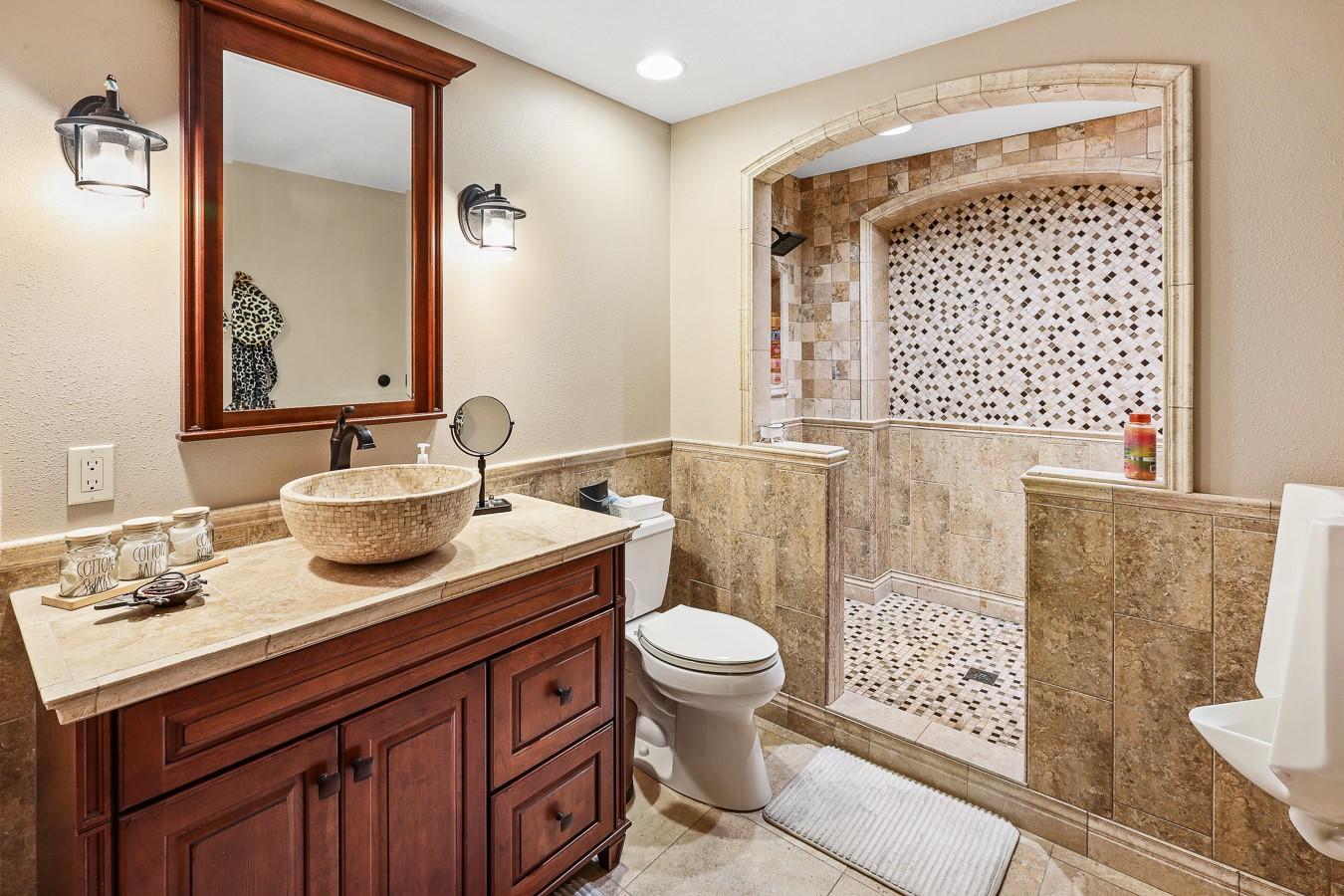 Monroe, Iowa, 50170, United States, 4 Bedrooms Bedrooms, ,3 BathroomsBathrooms,Residential,For Sale,1943338