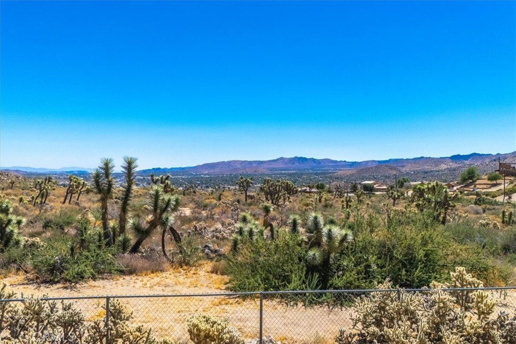 7495 Canyon Drive, Yucca Valley, California, 92284, United States, 3 Bedrooms Bedrooms, ,2 BathroomsBathrooms,Residential,For Sale,7495 Canyon Drive,1621046