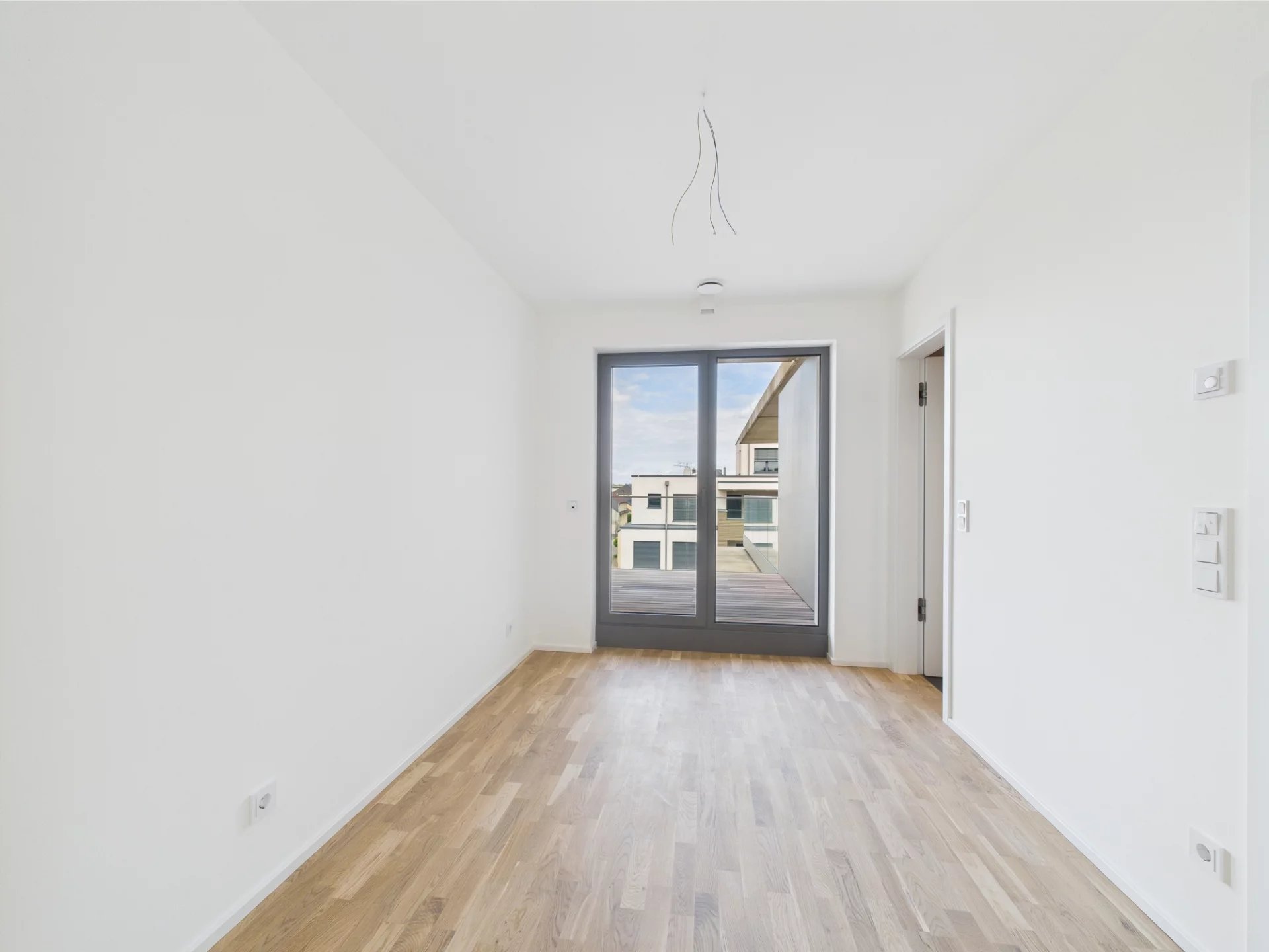 Strassen, Canton de Luxembourg, LU, 2 Bedrooms Bedrooms, ,3 BathroomsBathrooms,Residential,For Sale,1999039