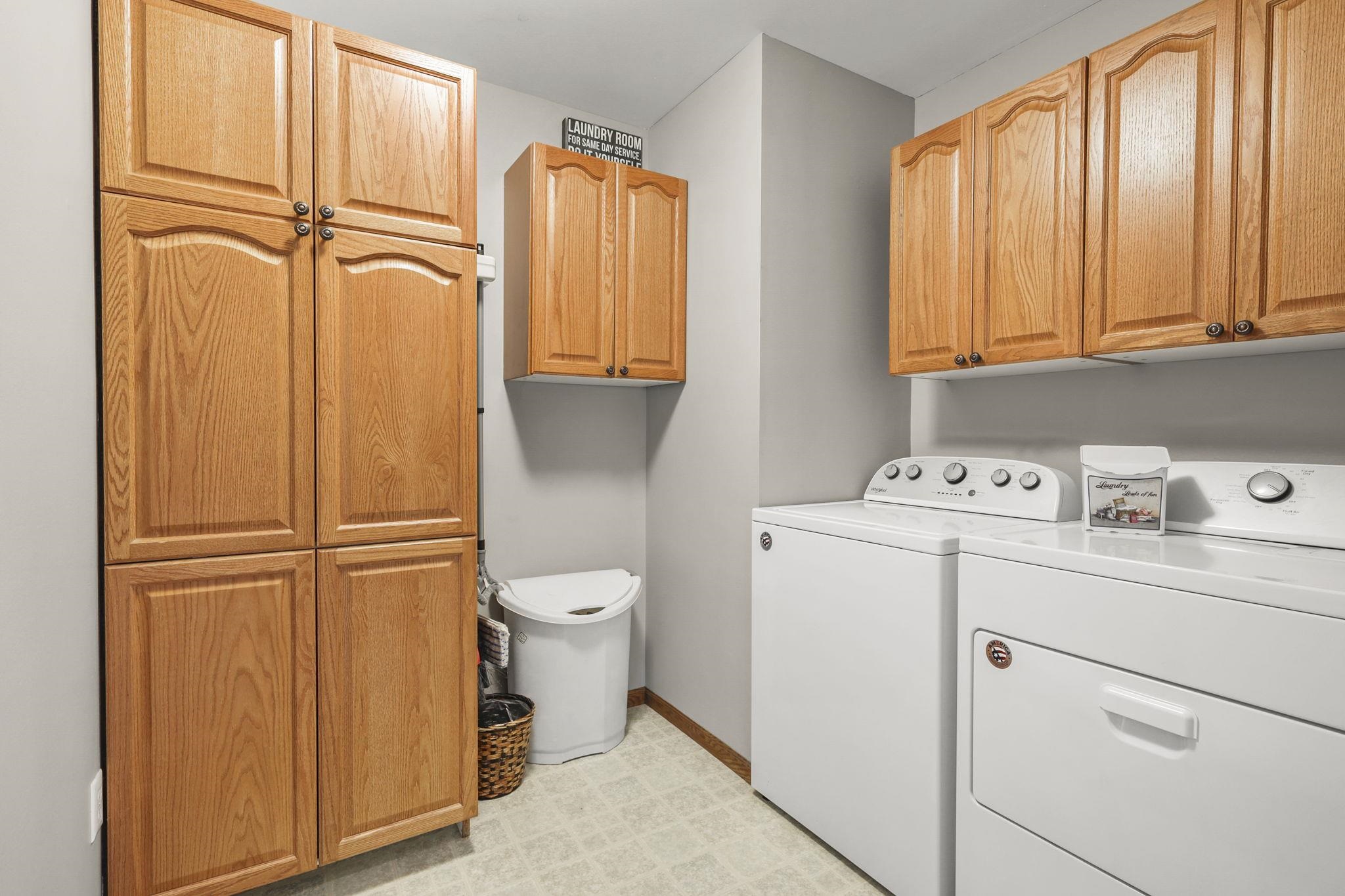 Barneveld, Wisconsin, 53507, United States, 3 Bedrooms Bedrooms, ,4 BathroomsBathrooms,Residential,For Sale,1986114