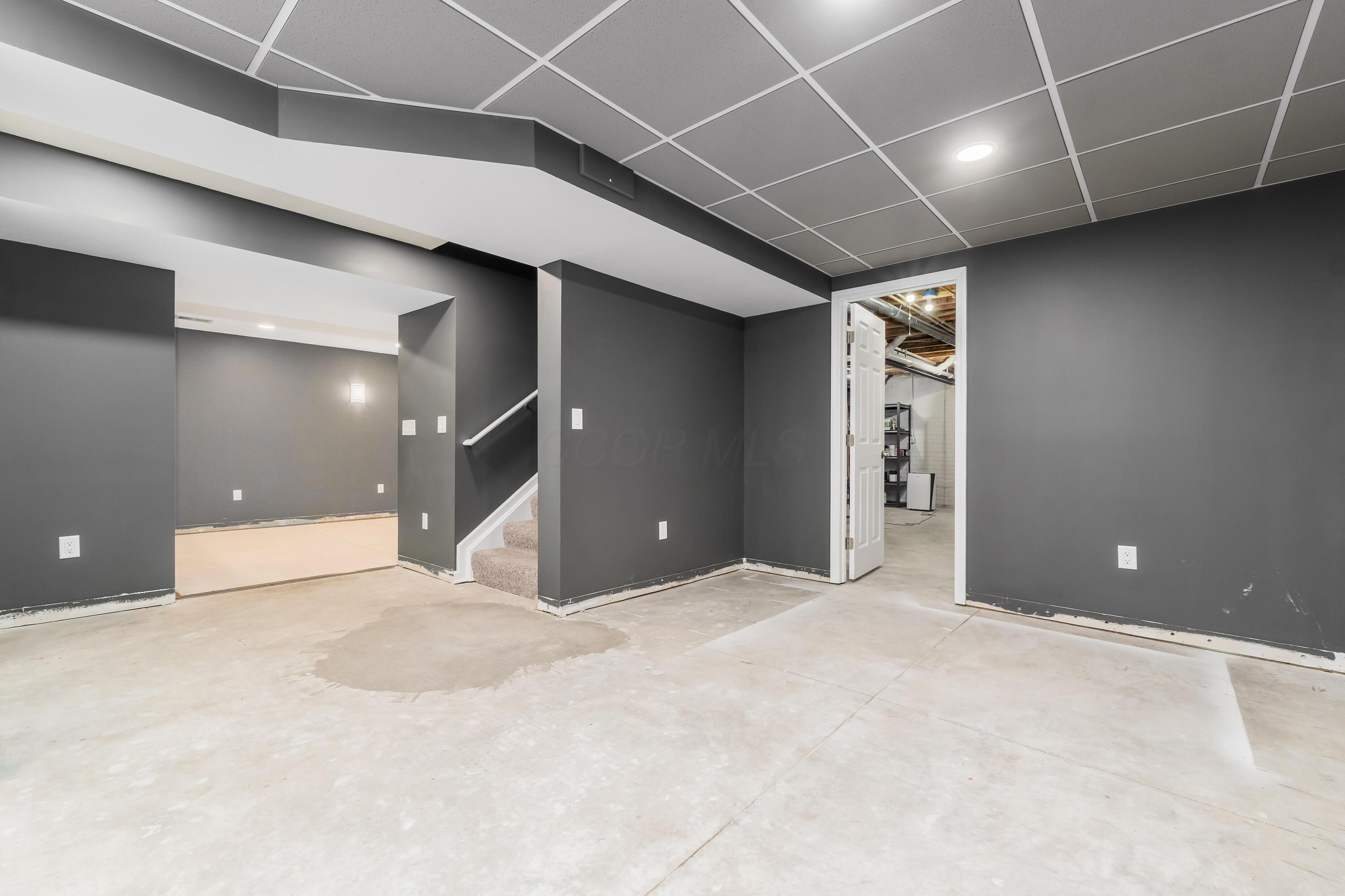 Granville, Ohio, 43023, United States, 5 Bedrooms Bedrooms, ,4 BathroomsBathrooms,Residential,For Sale,2003163