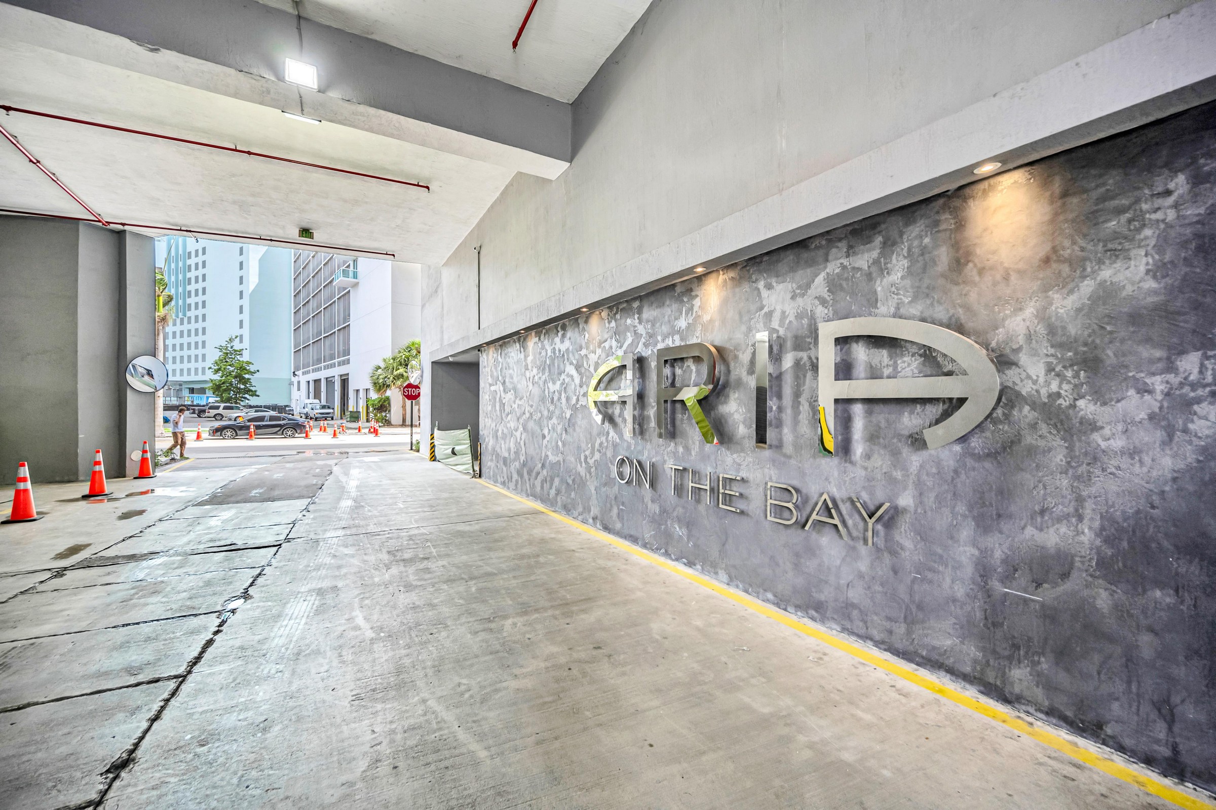 488 NE 18th St, Miami, FL, 33132 - 物件實景